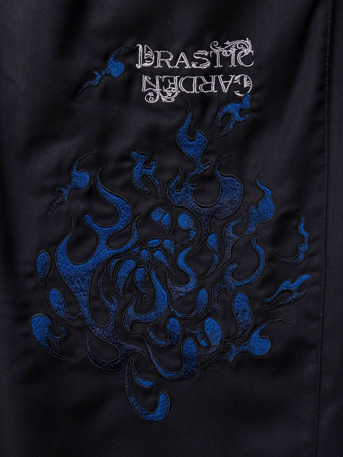 【DRASTIC GARDEN】“火炎ノ菊”総刺繍ワイドパンツ