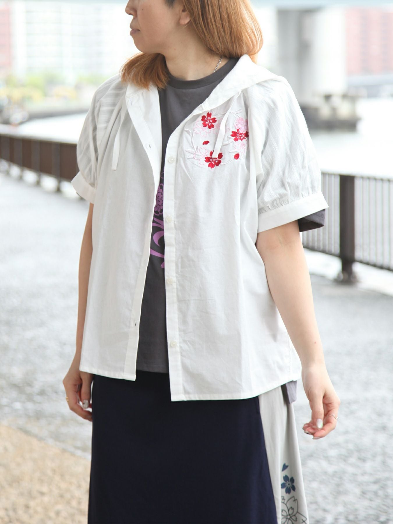 お*ね様 【タグ付き・Lサイズ】ロゴ刺繍半袖ブラウス ≪30%OFF≫【雅結】桜と兎刺繍半袖ブラウスパーカー≪返品・取寄対応