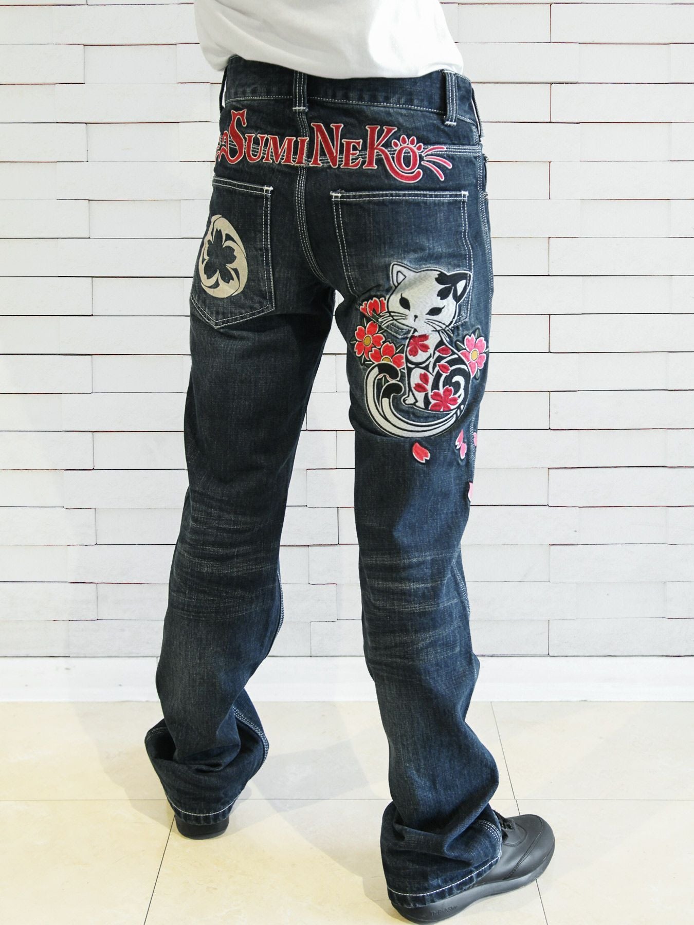 ≪20%OFF≫【SUMINEKO】“スミサクラ”総刺繍デニムパンツ〔Lady's