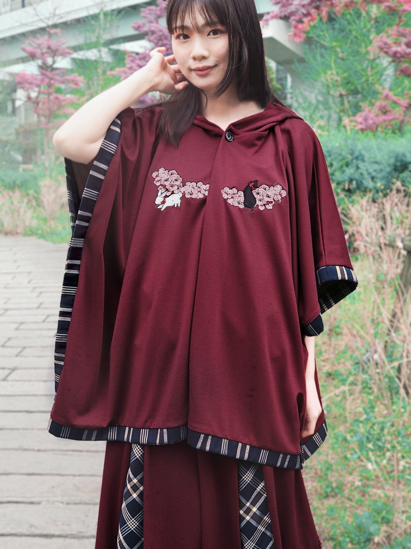 ≪35%OFF≫【雅結 -YuU-】“白ウサギと黒ネコ”チェック切替ポンチョ