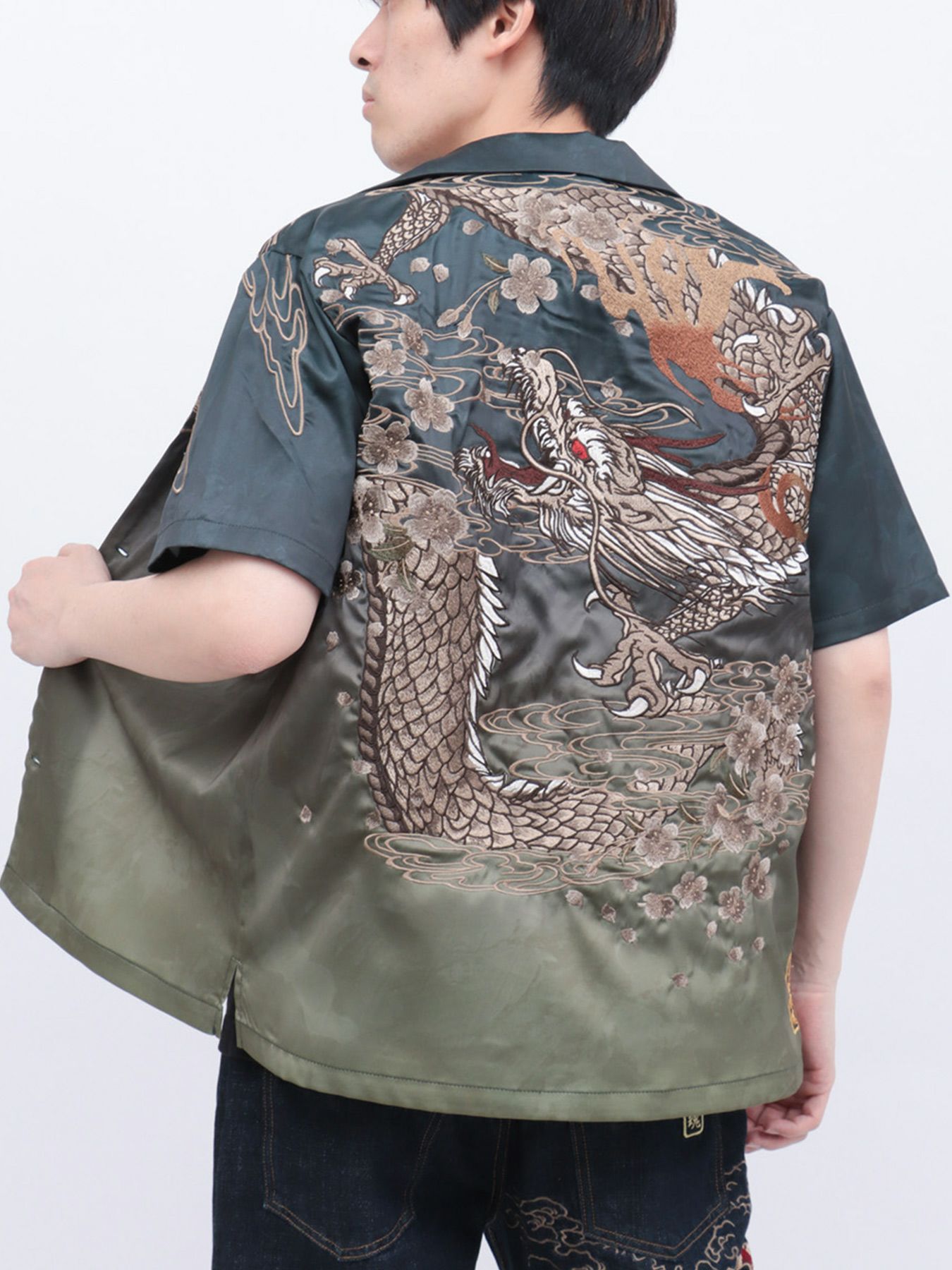 ≪40%OFF≫【絡繰魂・粋】“桜龍降臨”総刺繍アロハシャツ≪返品・取寄