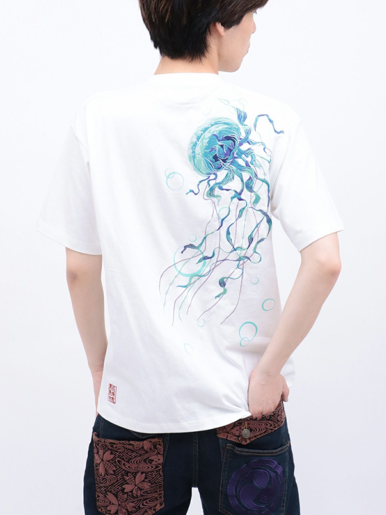 絡繰魂】“麗しくらげ”刺繍入りTシャツ | 流儀圧搾 ONLINE SHOP【流儀