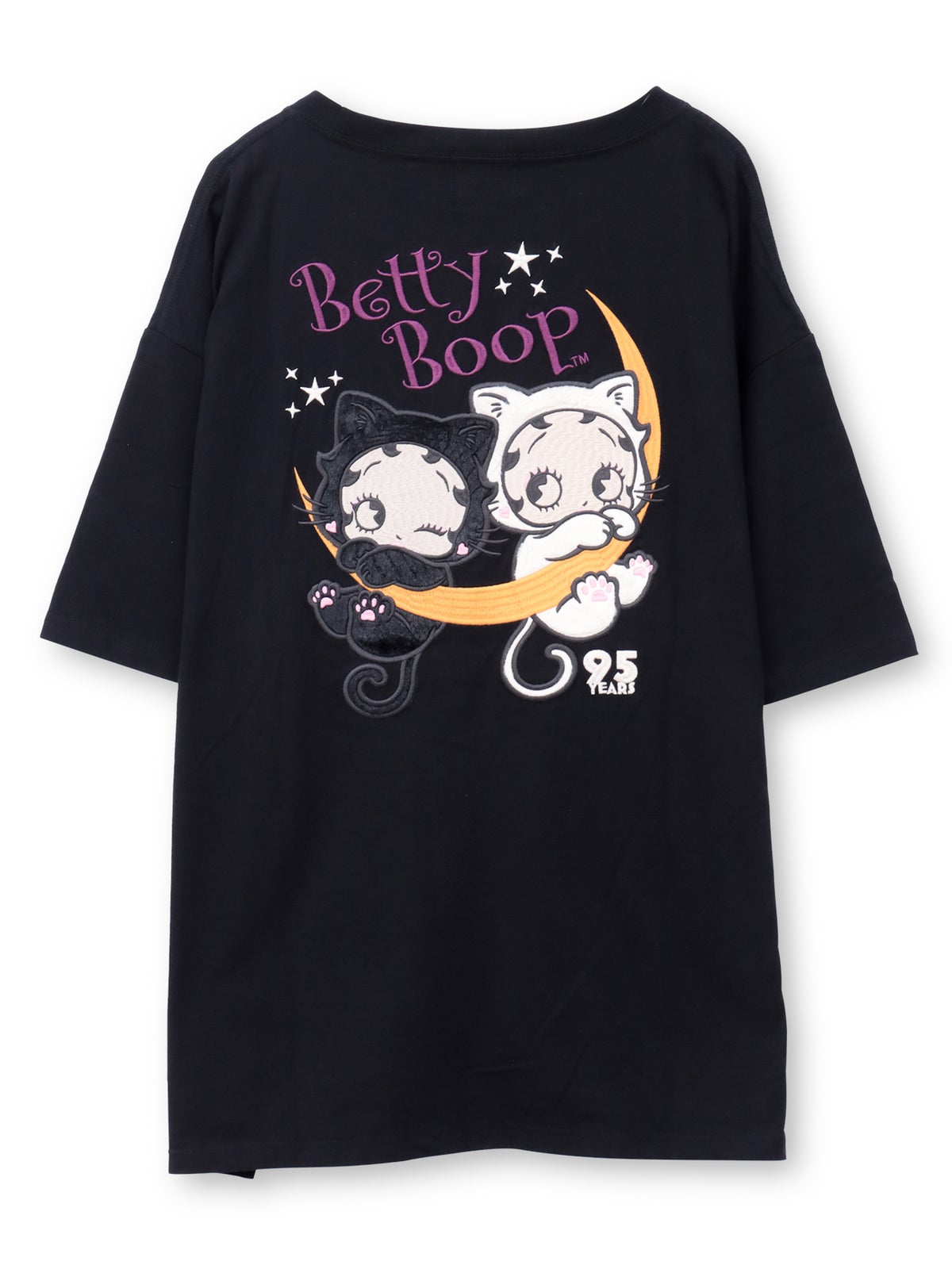 【BETTY BOOP】“黒猫&白猫ベイビーベティ”刺繍入りTシャツ〔別注〕