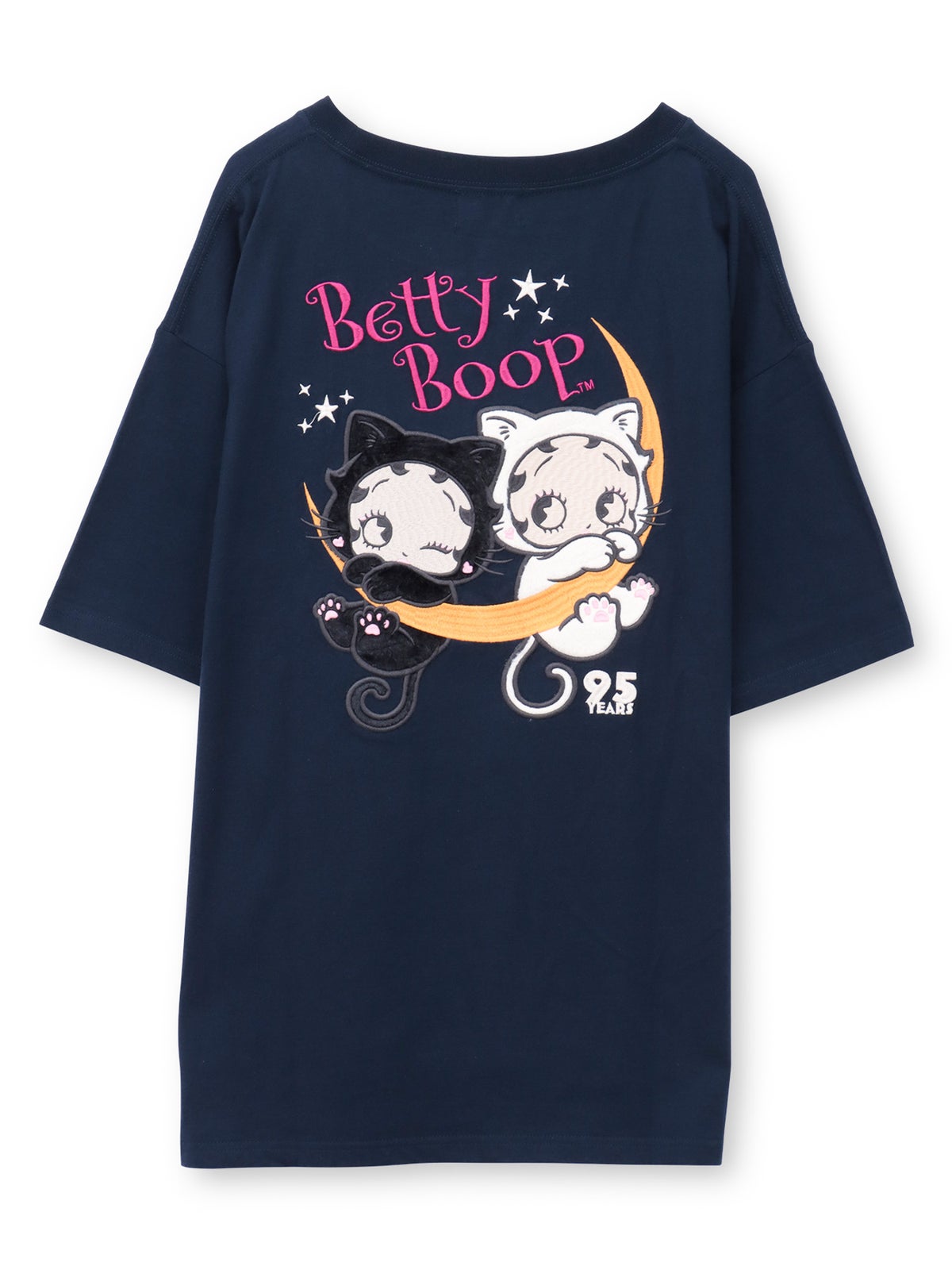 【BETTY BOOP】“黒猫&白猫ベイビーベティ”刺繍入りTシャツ〔別注〕
