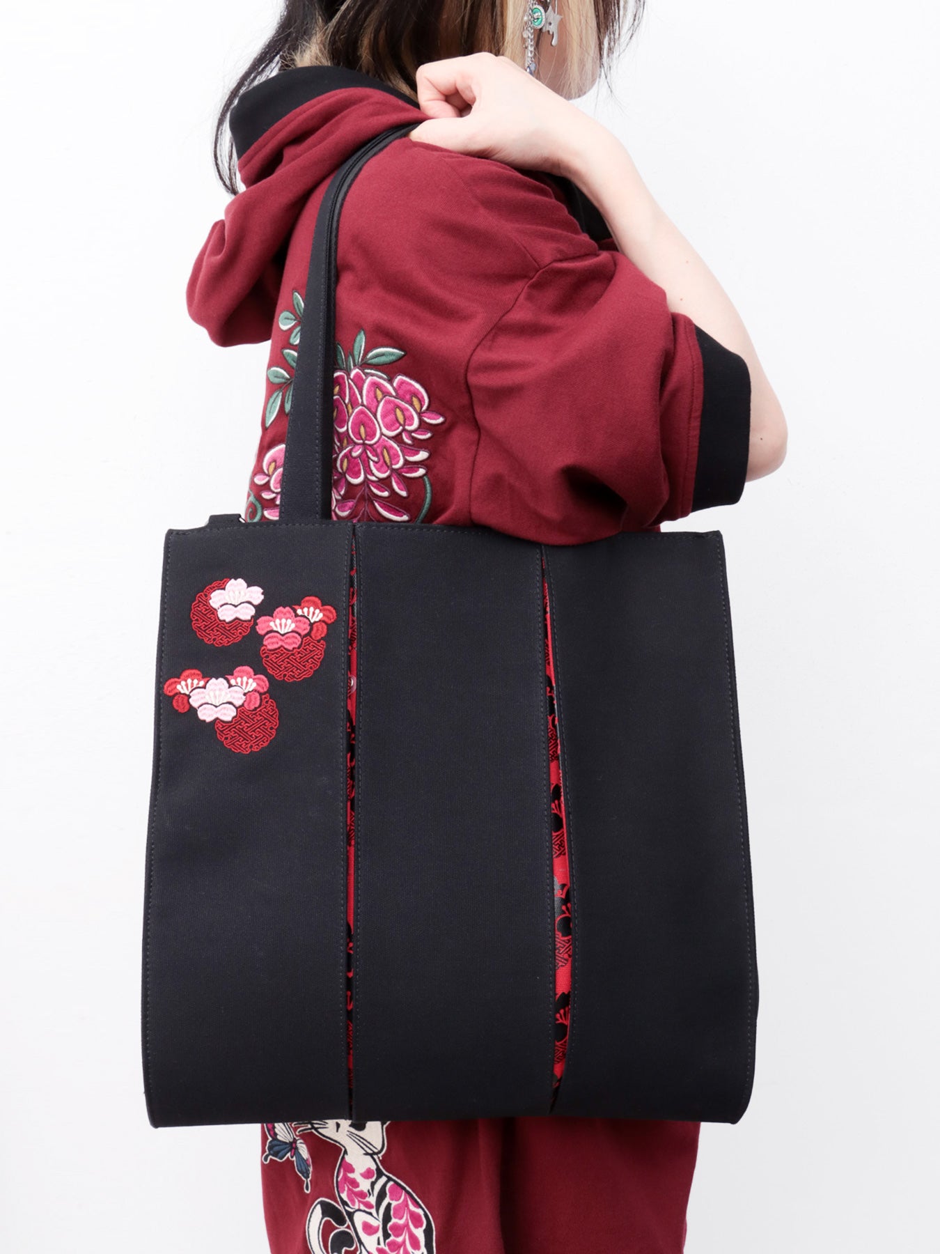 雅結】桜刺繍 和生地切り替え2WAYタックトートバッグ | 流儀圧搾