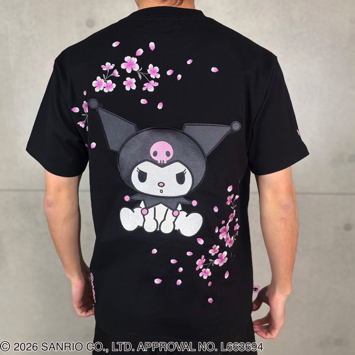 ＜予約＞【絡繰魂・粋×KUROMI】“KUROMI SAKURA”刺入りTシャツ