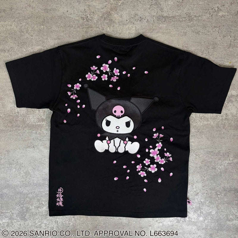 ＜予約＞【絡繰魂・粋×KUROMI】“KUROMI SAKURA”刺入りTシャツ