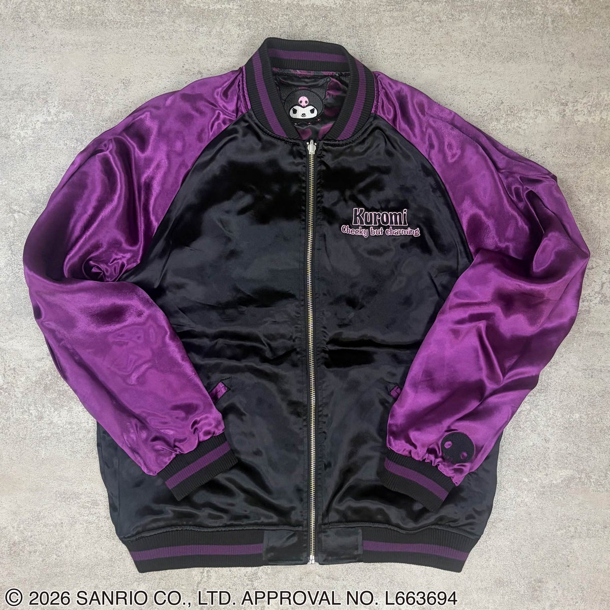 ＜予約＞【絡繰魂・粋×KUROMI】“KUROMI SAKURA”刺繍入りリバーシブルスカジャン