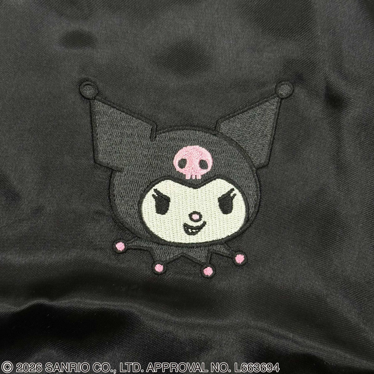 ＜予約＞【絡繰魂・粋×KUROMI】“KUROMI SAKURA”刺繍入りリバーシブルスカジャン