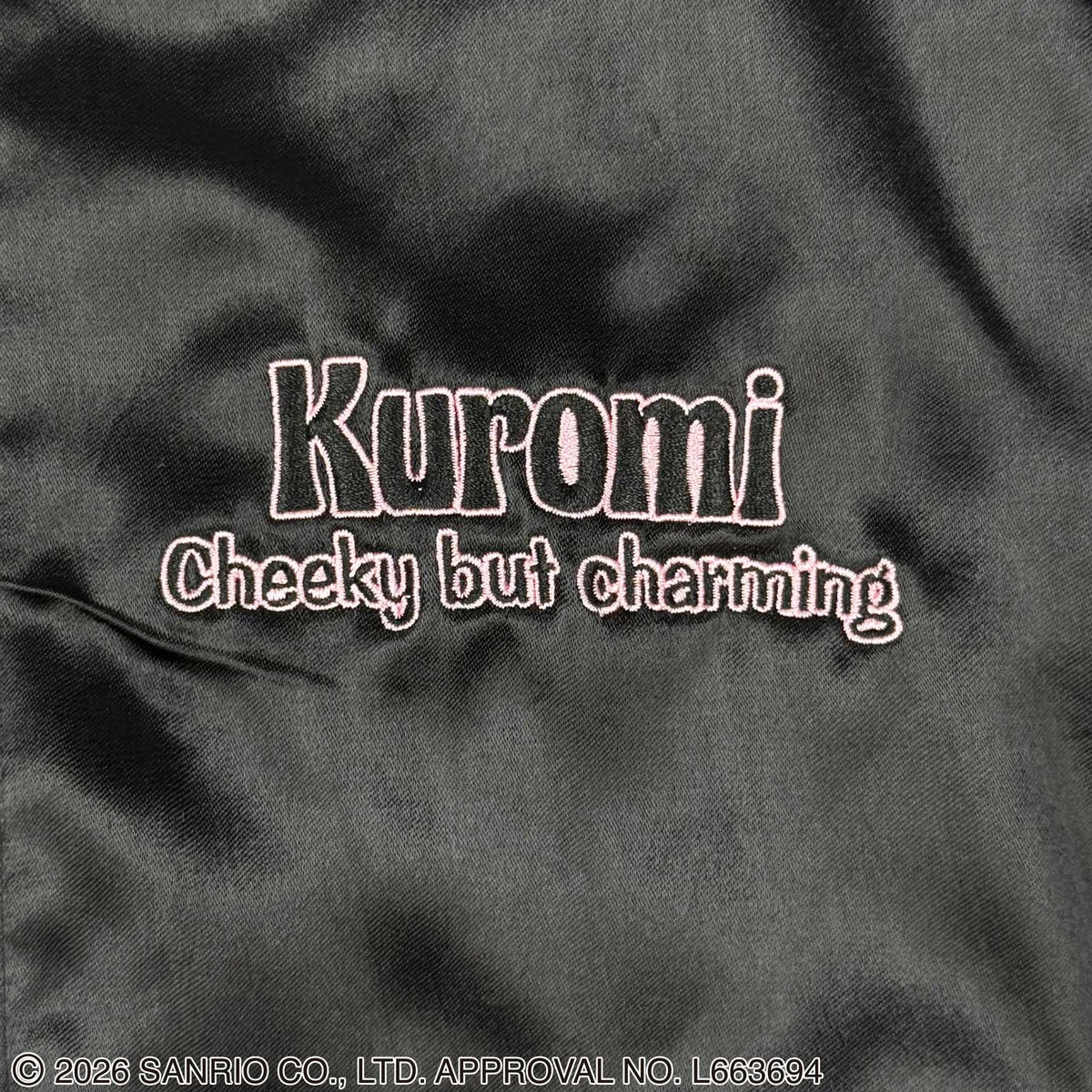 ＜予約＞【絡繰魂・粋×KUROMI】“KUROMI SAKURA”刺繍入りリバーシブルスカジャン