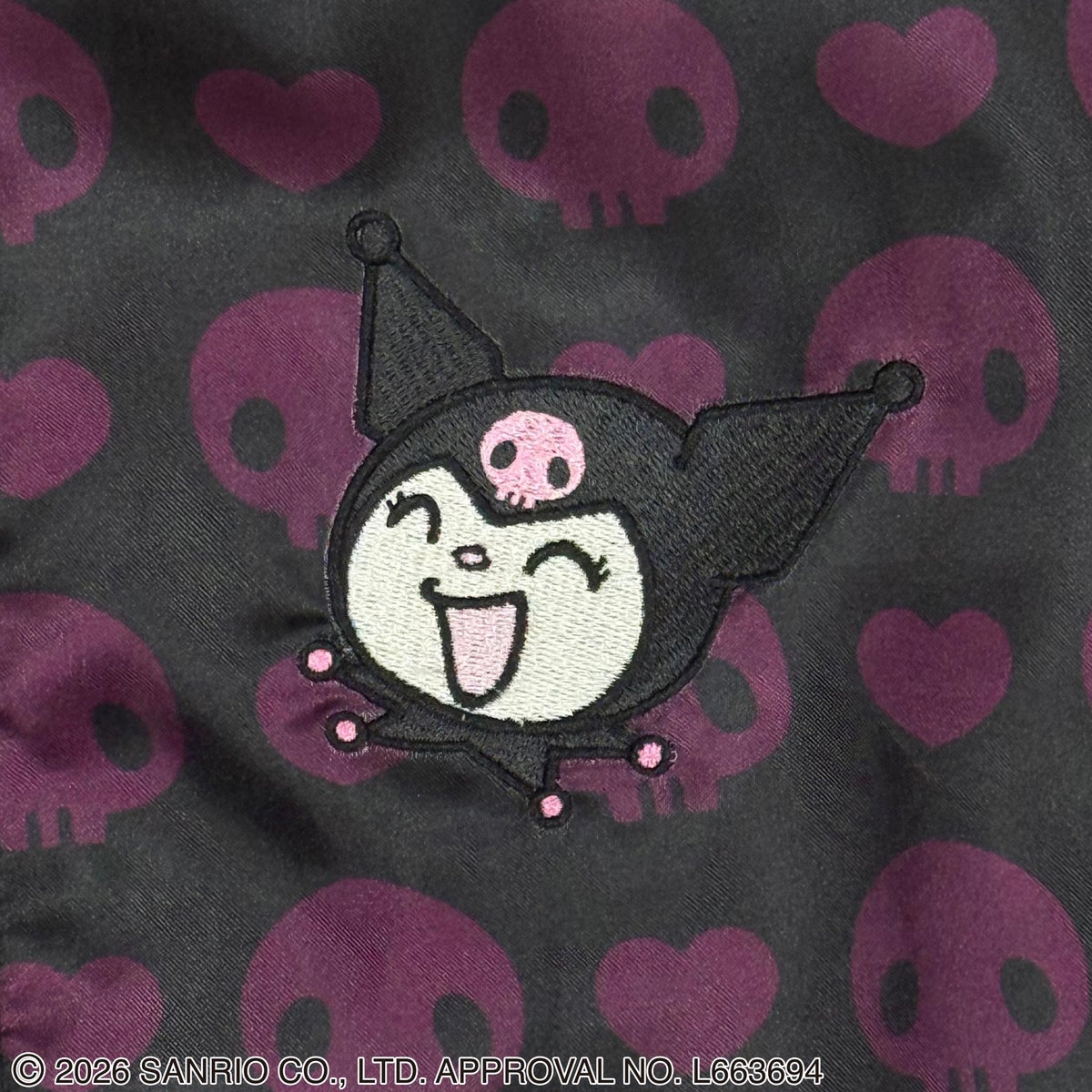 ＜予約＞【絡繰魂・粋×KUROMI】“KUROMI SAKURA”刺繍入りリバーシブルスカジャン