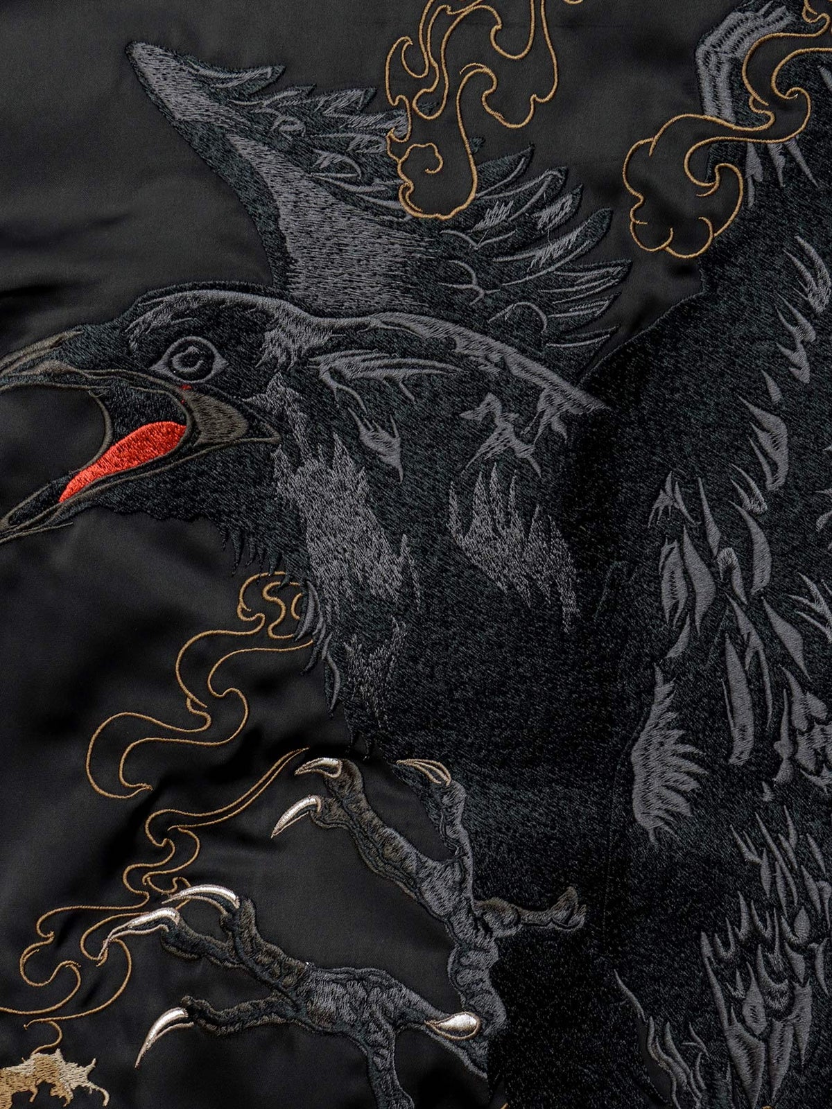 【絡繰魂・粋】“八咫烏”刺繍入り半袖シャツ