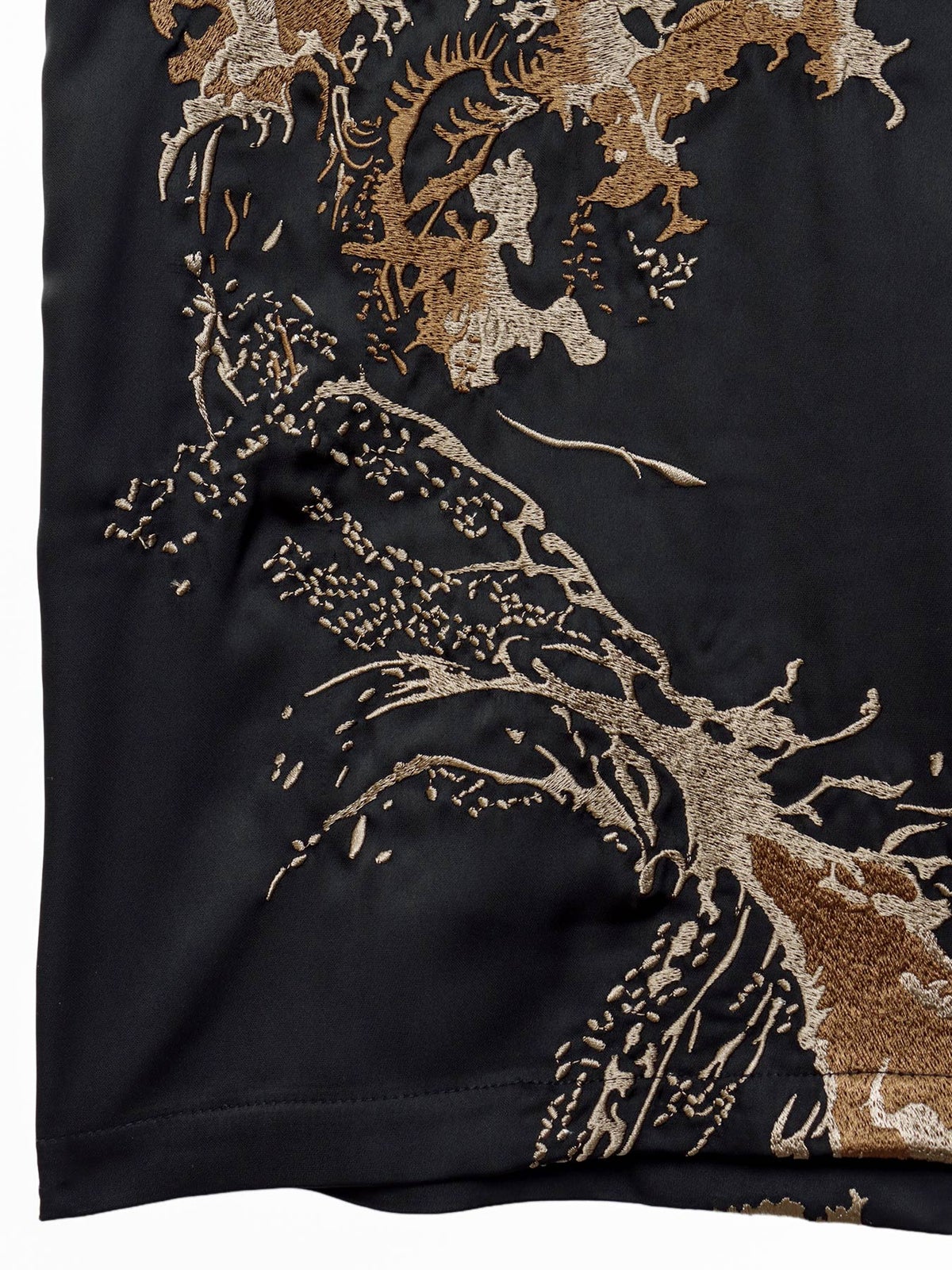 【絡繰魂・粋】“八咫烏”刺繍入り半袖シャツ