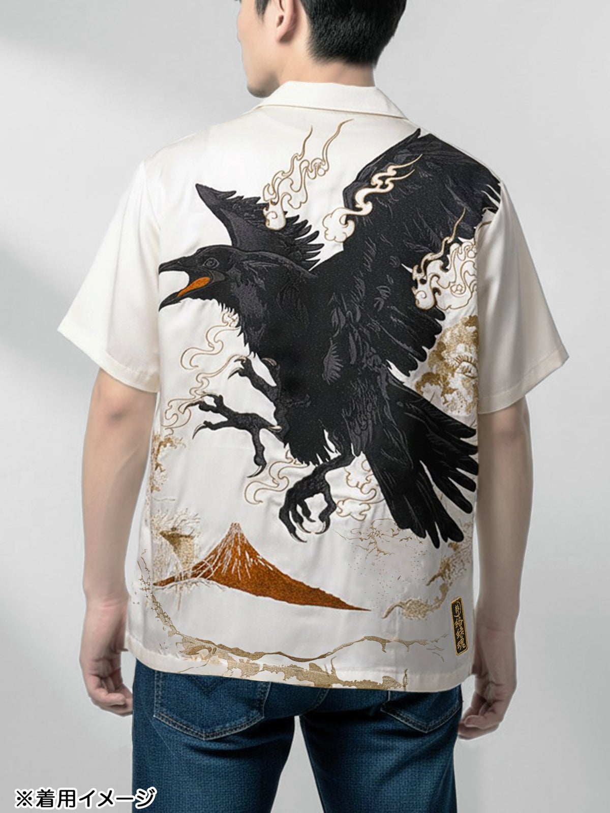 【絡繰魂・粋】“八咫烏”刺繍入り半袖シャツ