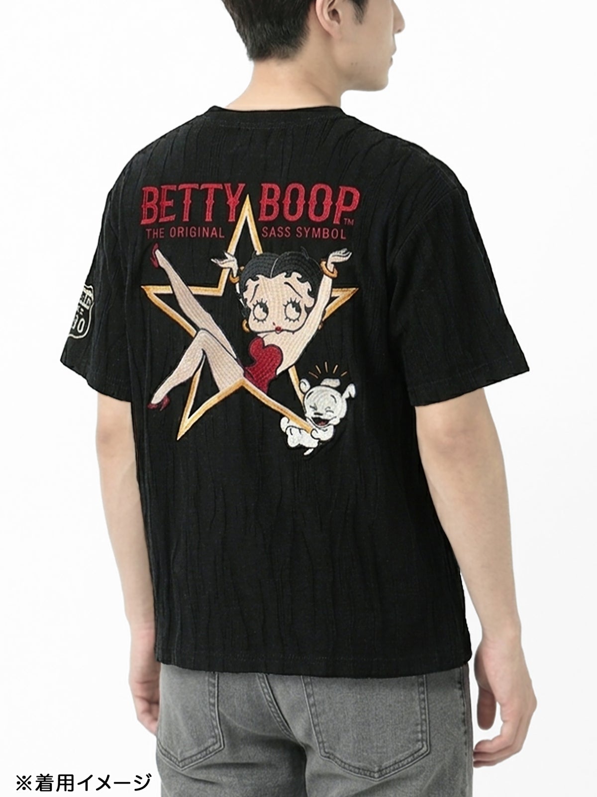 【BETTY BOOP】“ベティ＆パジー”刺繍入りジャガードTシャツ