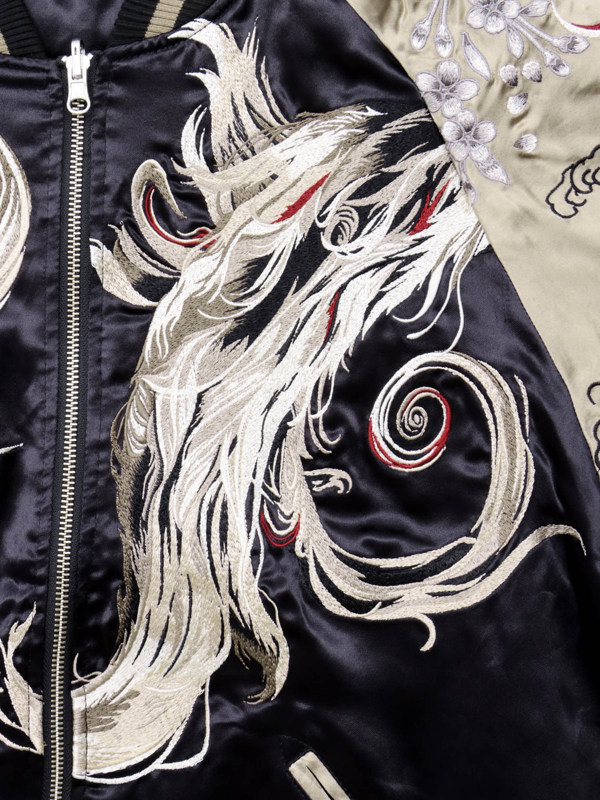 【絡繰魂・粋】“妖気九尾”総刺繍リバーシブルスカジャン