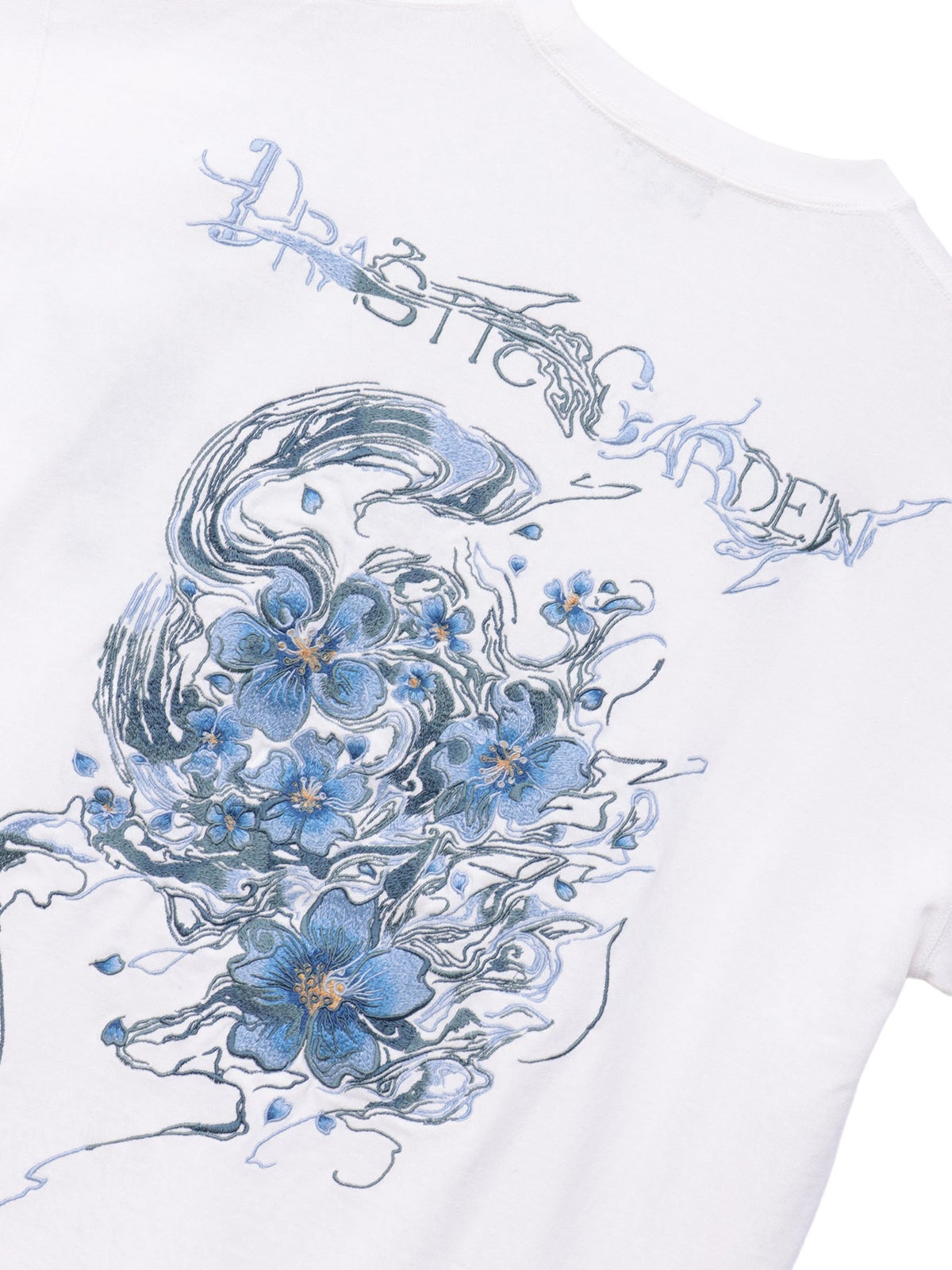 【DRASTIC GARDEN】“煙ノ桜”総刺繍BIGシルエットTシャツ