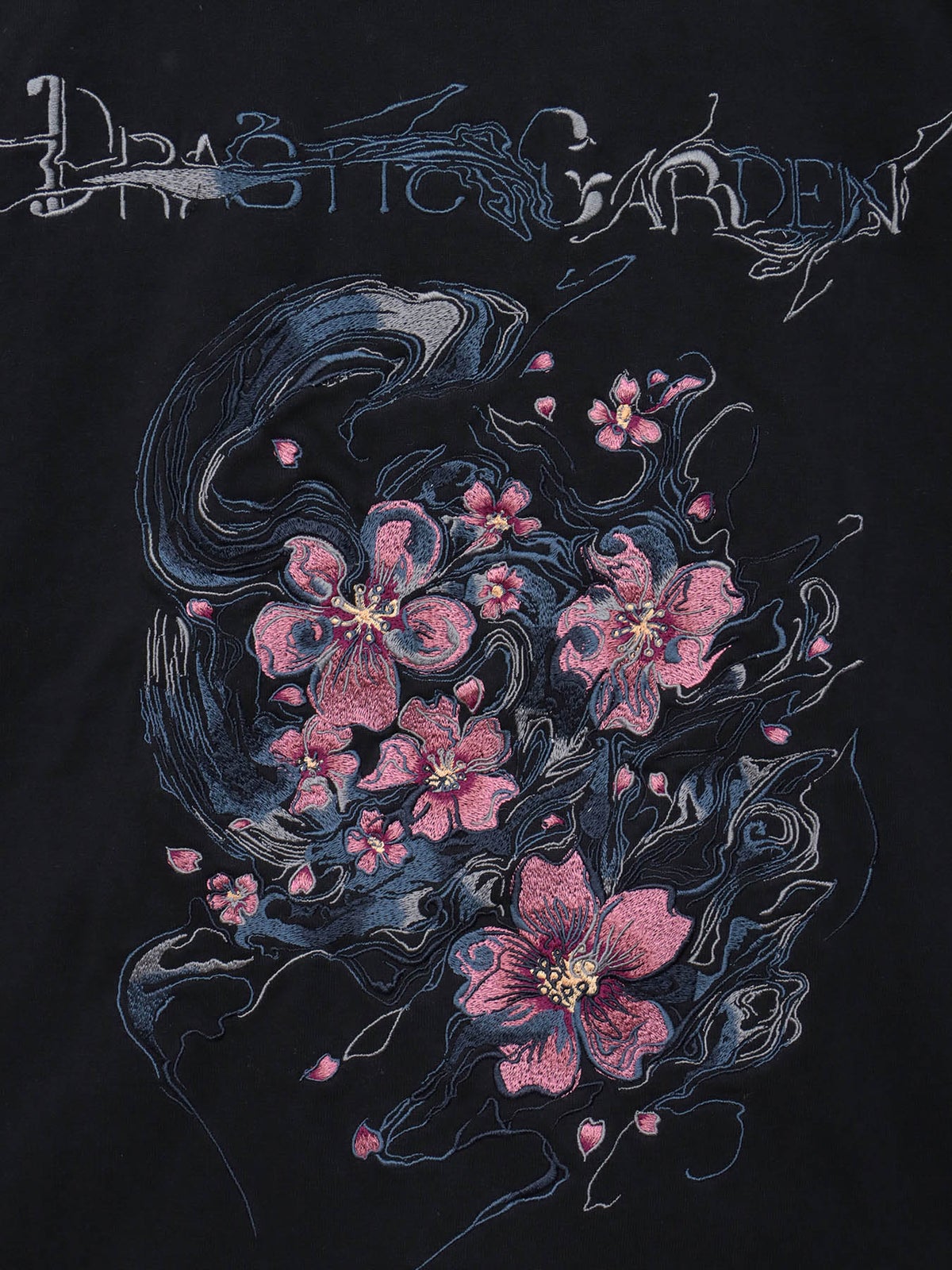 【DRASTIC GARDEN】“煙ノ桜”総刺繍BIGシルエットTシャツ