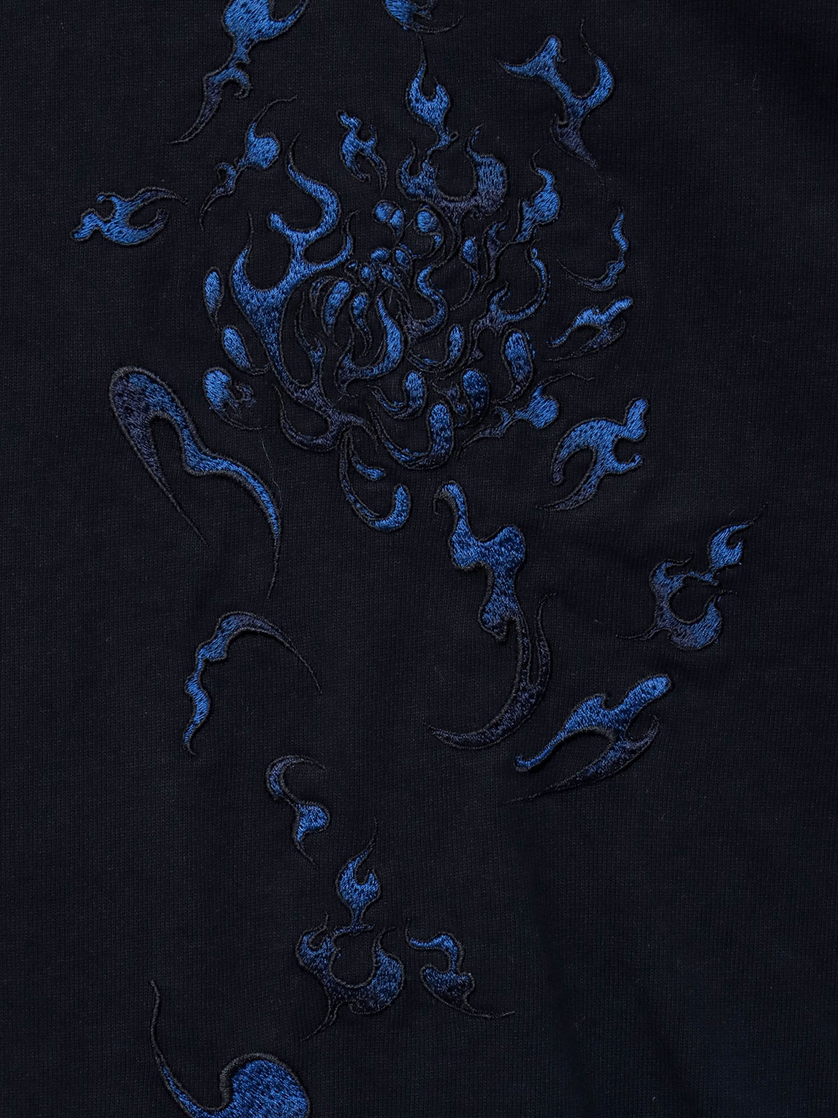 【DRASTIC GARDEN】“火炎ノ菊”総刺繍BIGシルエット段染めTシャツ