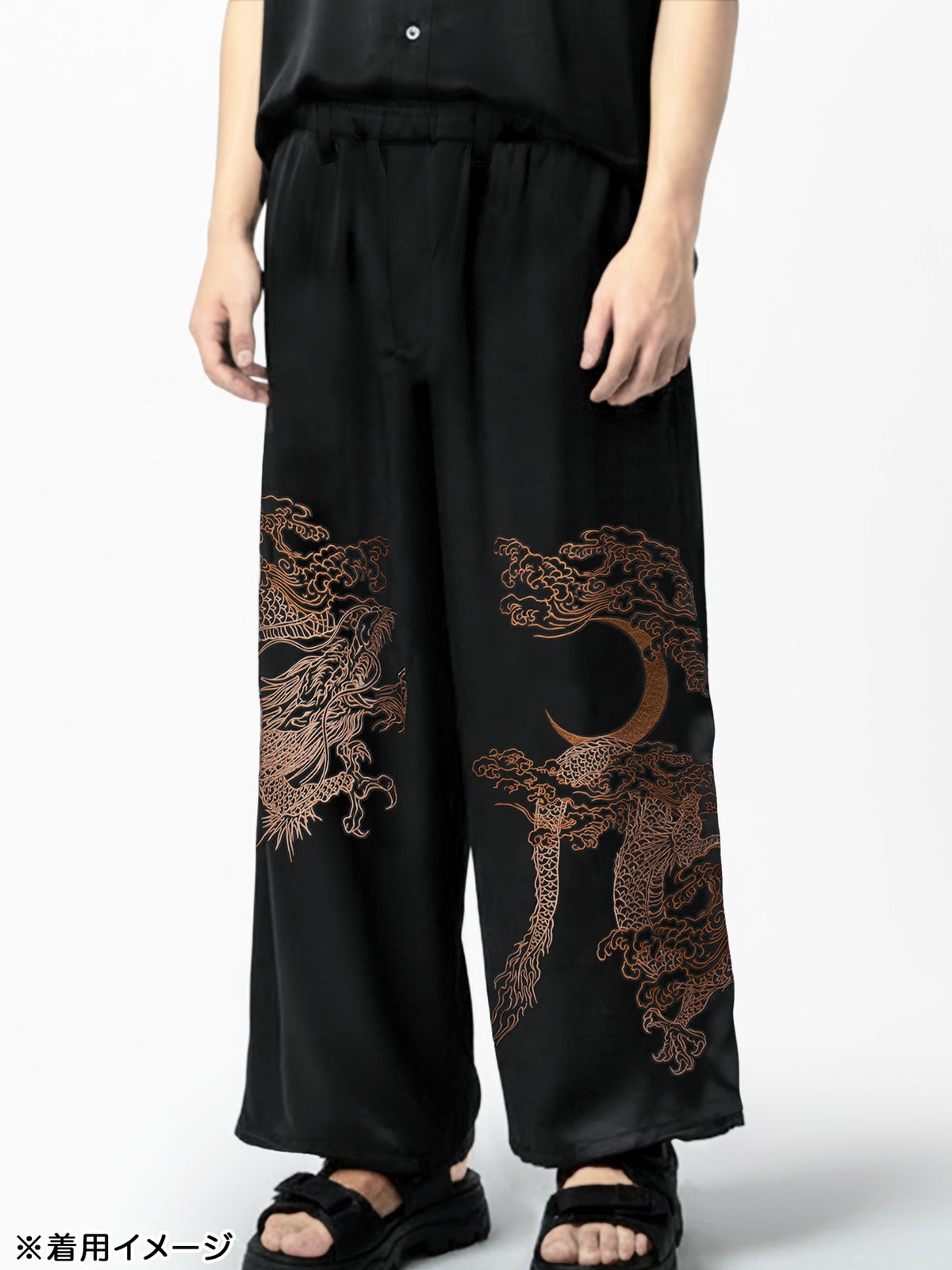 【絡繰魂】“月光龍 揺蕩い”総刺繍ワイドパンツ