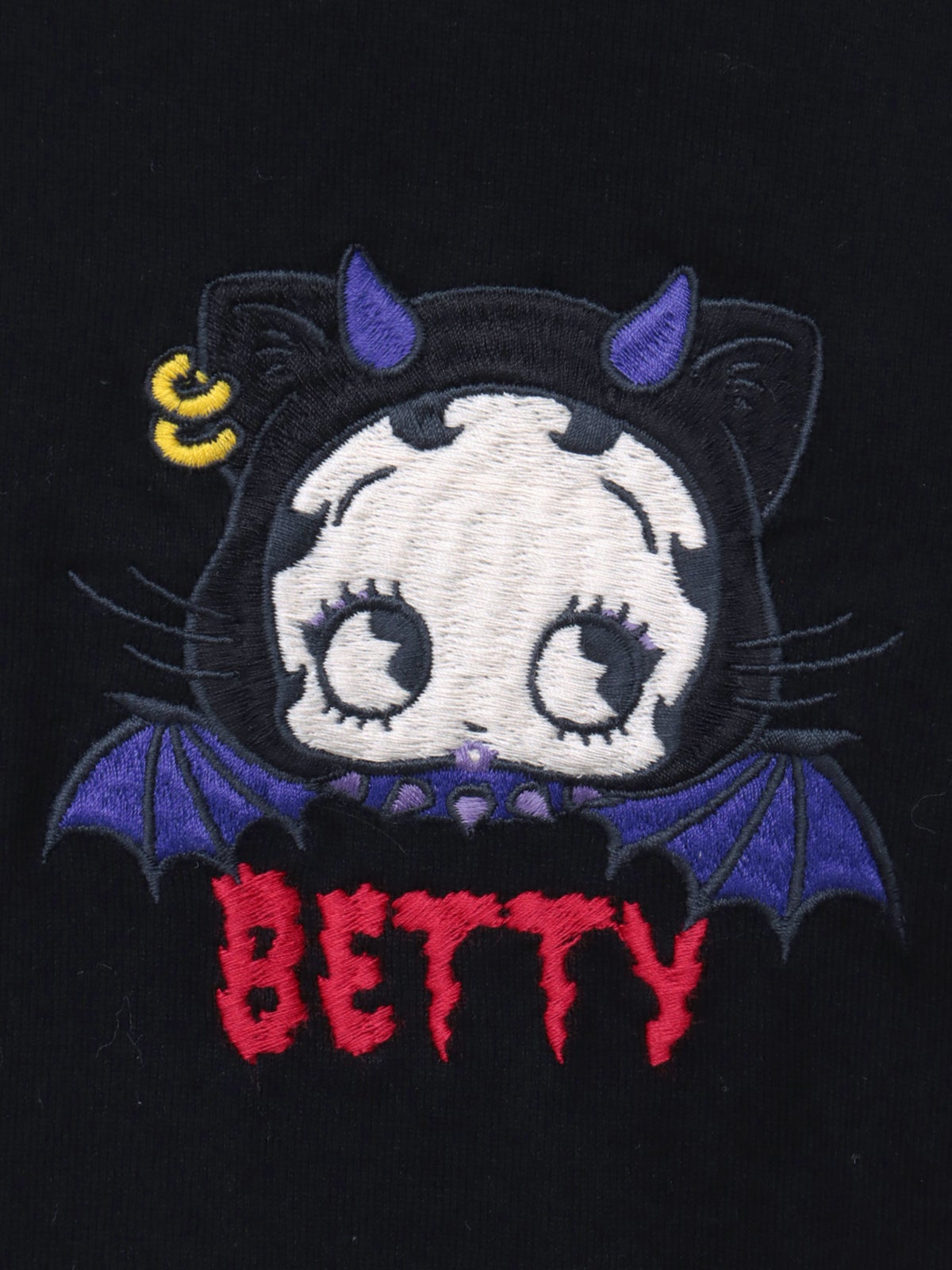 【BETTY BOOP】“デビルWベイビーベティ”刺繍入りTシャツ〔別注〕