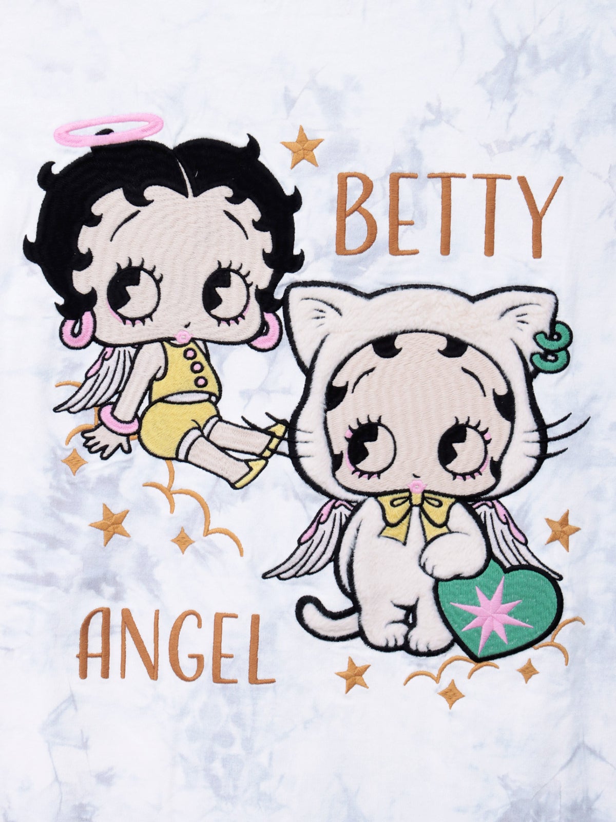 【BETTY BOOP】“エンジェルWベイビーベティ”刺繍入りTシャツ〔別注〕