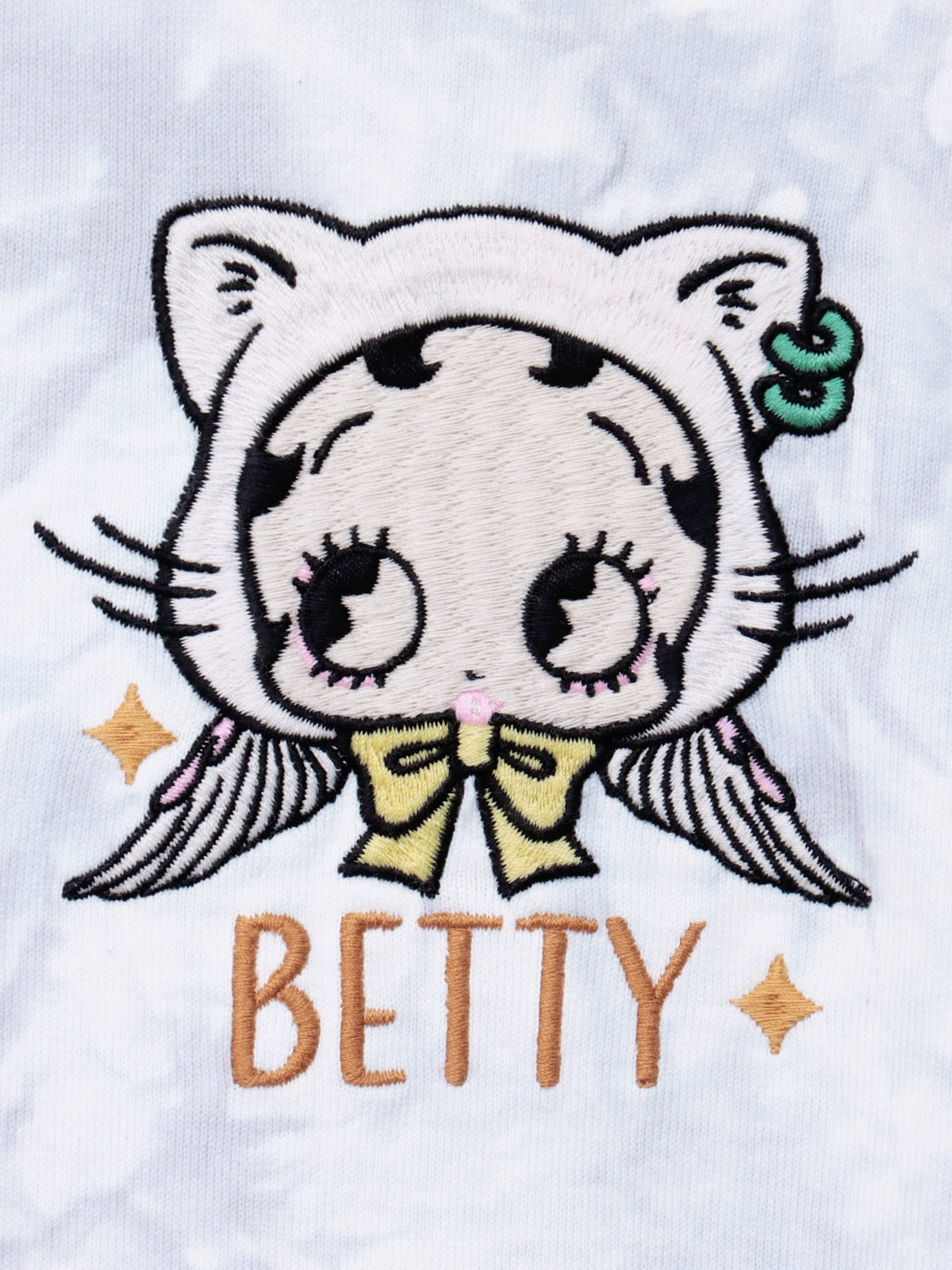 【BETTY BOOP】“エンジェルWベイビーベティ”刺繍入りTシャツ〔別注〕