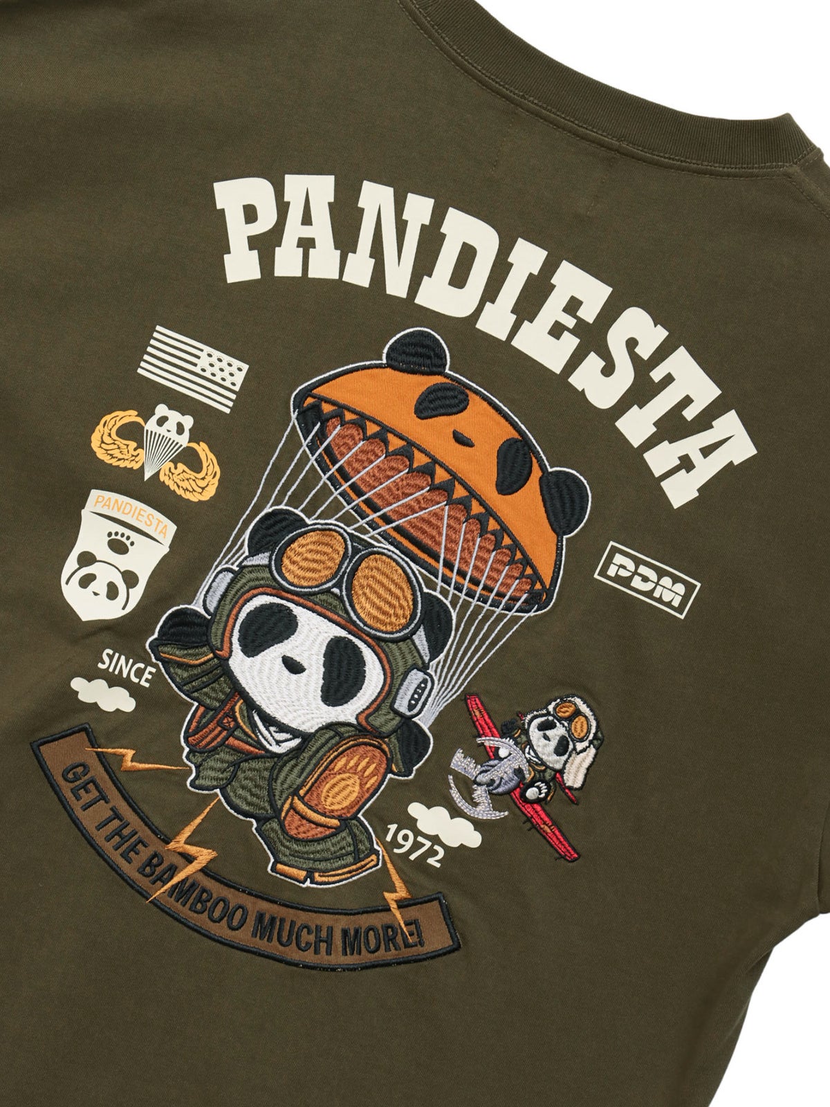【PANDIESTA JAPAN】“パラシュートパンダ”刺繍入りTシャツ