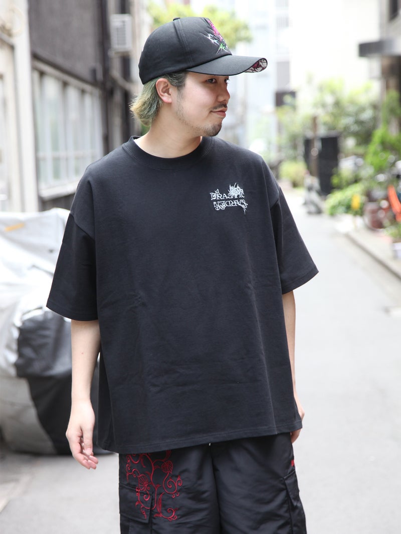 【DRASTICGARDEN】“稲妻の薔薇”総刺繍Tシャツ