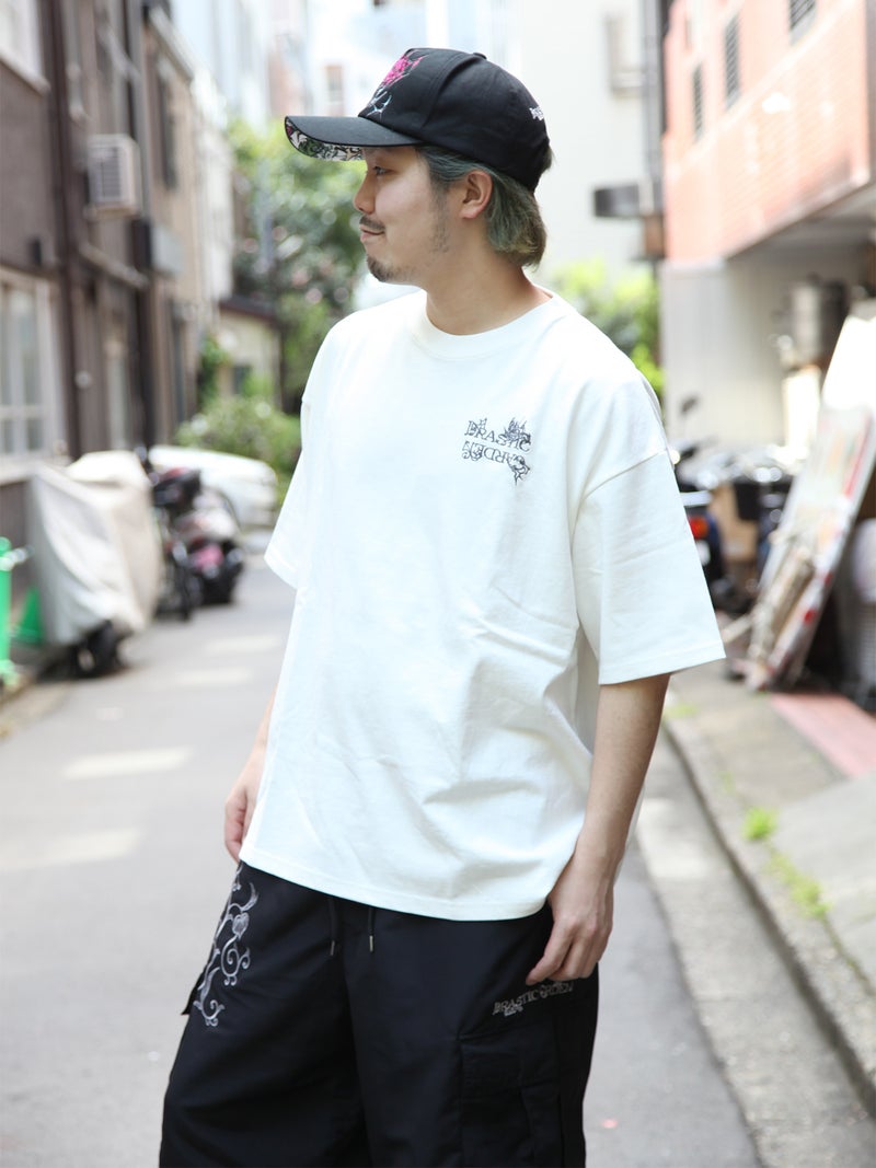 【DRASTICGARDEN】“稲妻の薔薇”総刺繍Tシャツ