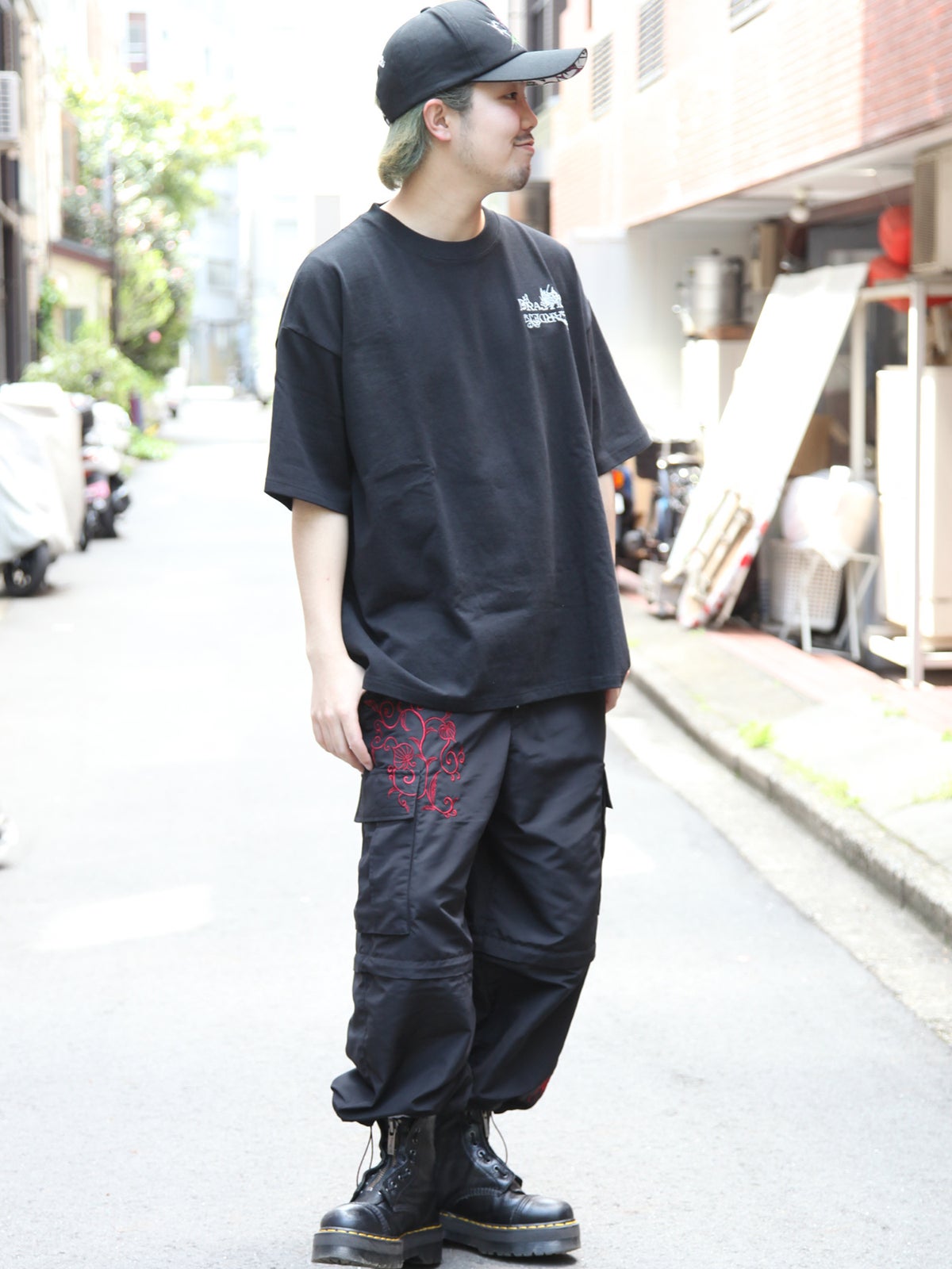 【DRASTICGARDEN】“稲妻の薔薇”総刺繍Tシャツ