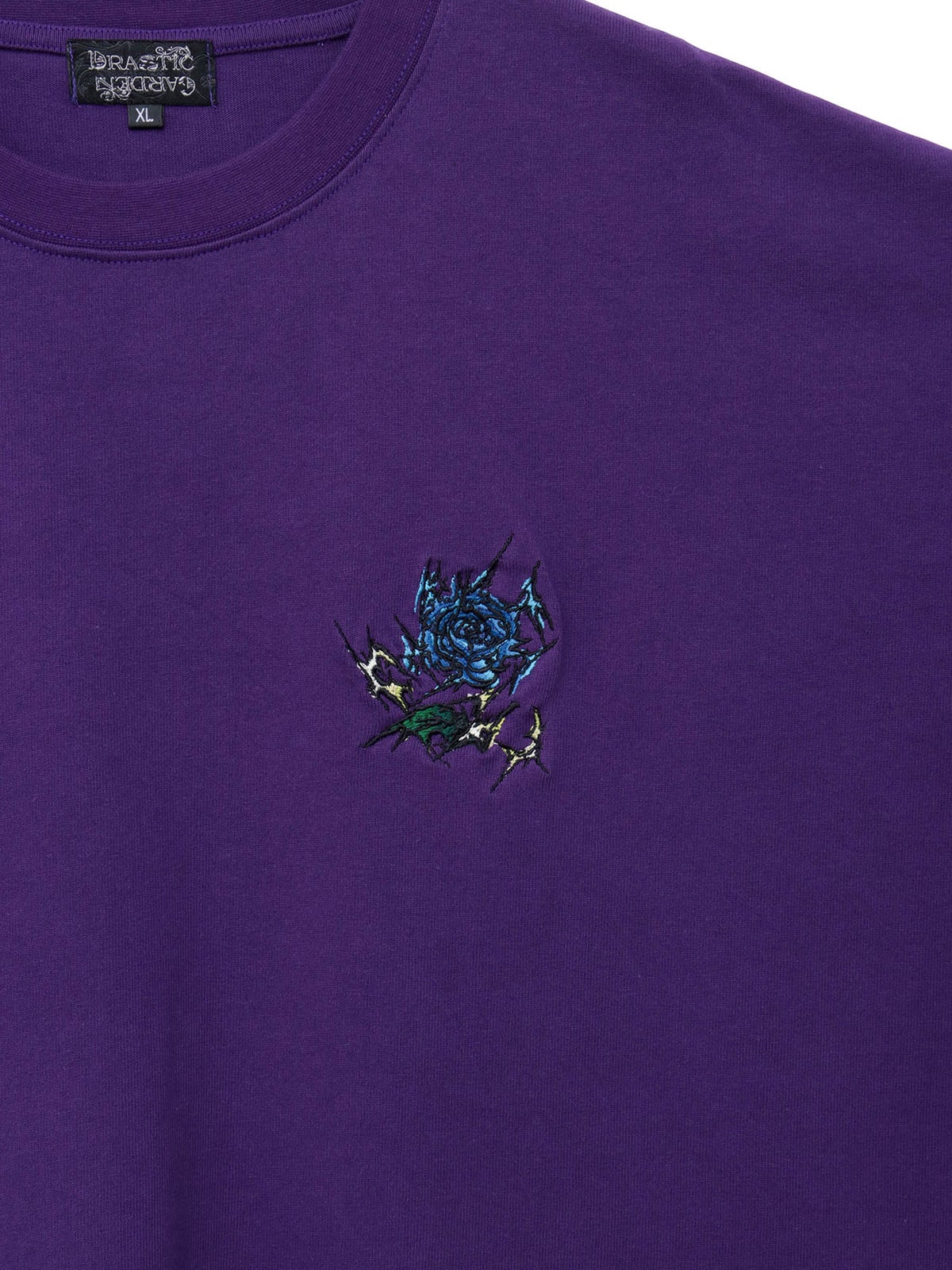 【DRASTIC GARDEN】“稲妻の薔薇”ワンポイント刺繍Tシャツ