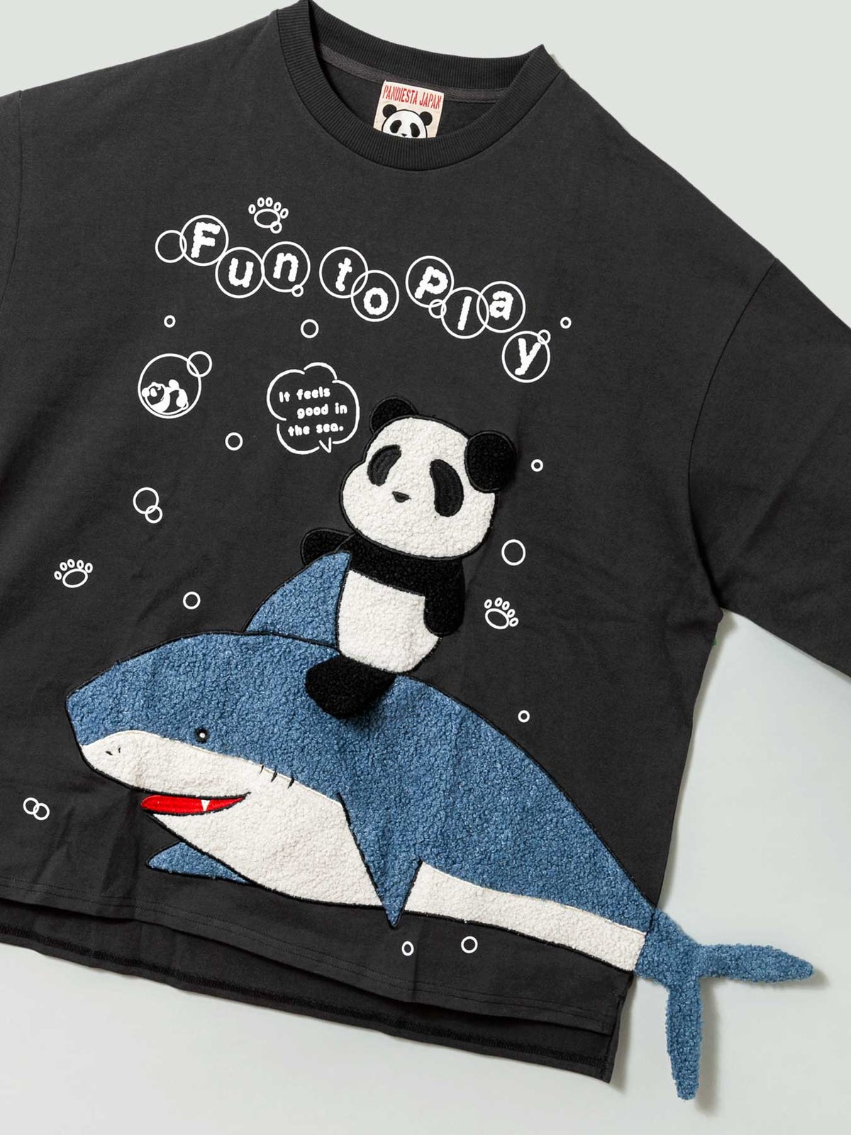 【PANDIESTAJAPAN】“シャークパンダ”サガラ刺繍入りBIGシルエットロンT〔別注〕