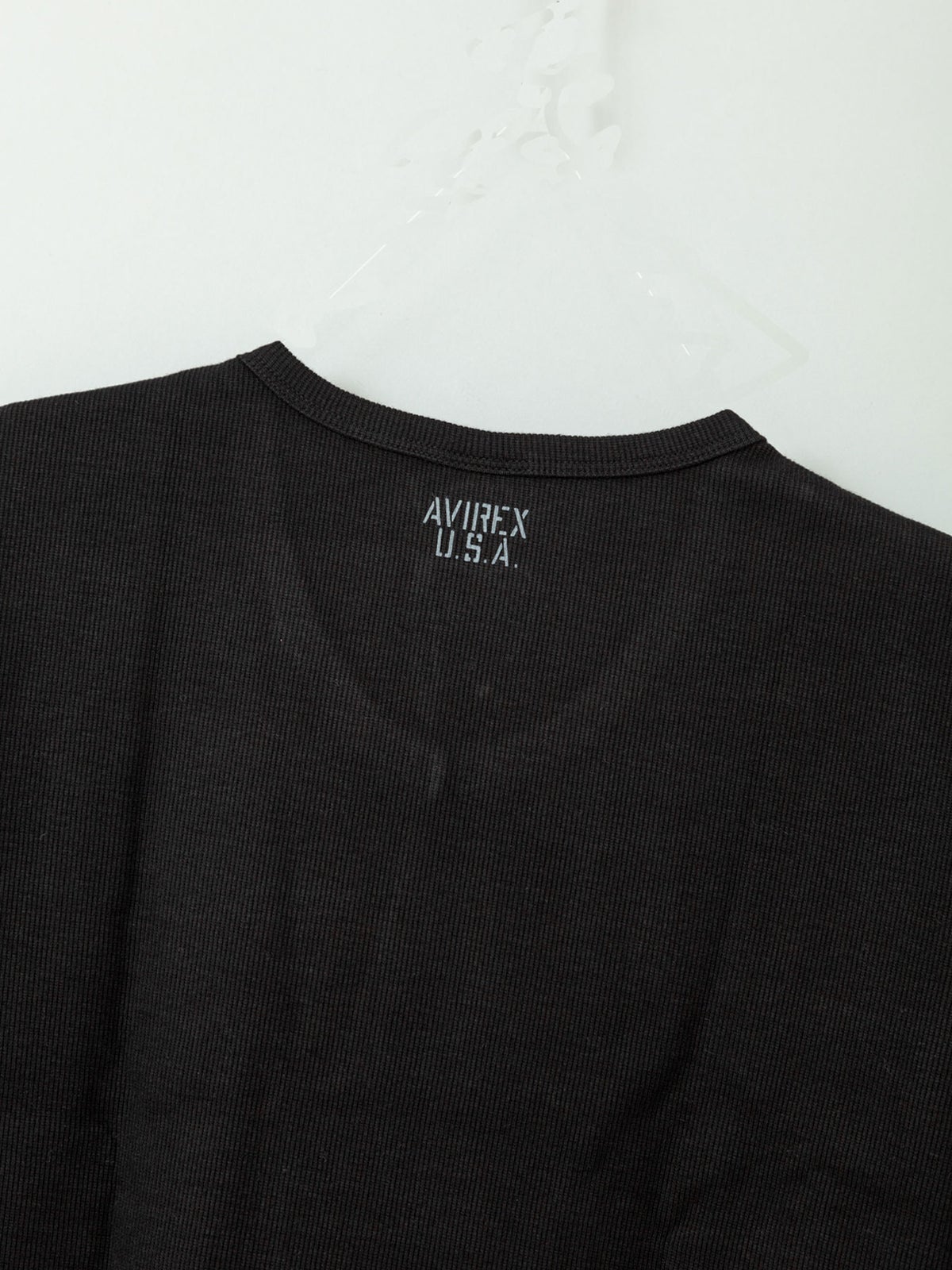  【AVIREX】DAILY V-NECK T-SHIRT