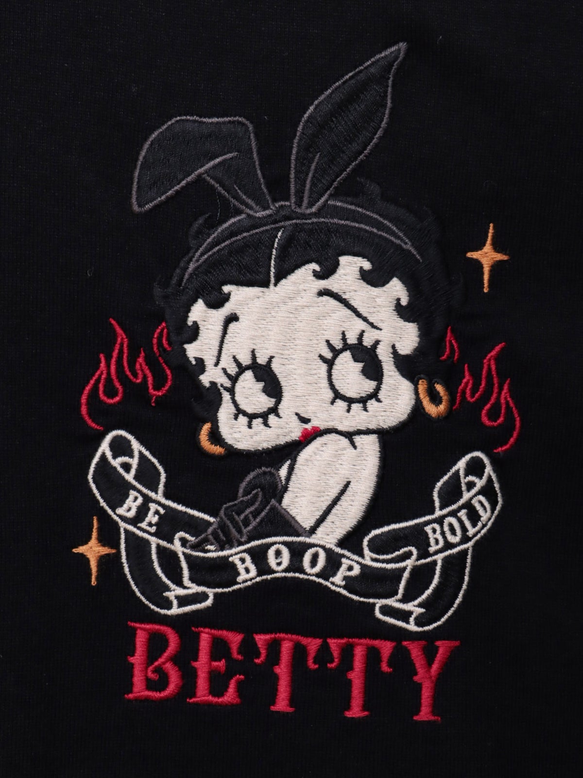 ＜秋の大予約会＞【BETTY BOOP】“バニーベティ”刺繍入りロンT