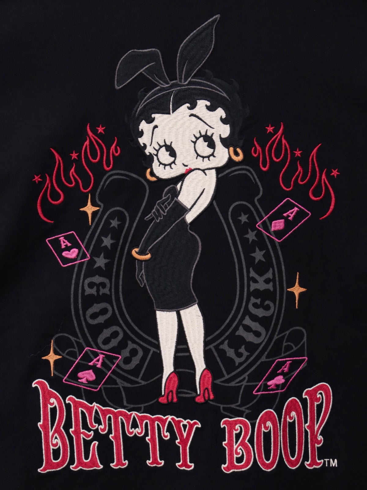 ＜秋の大予約会＞【BETTY BOOP】“バニーベティ”刺繍入りロンT