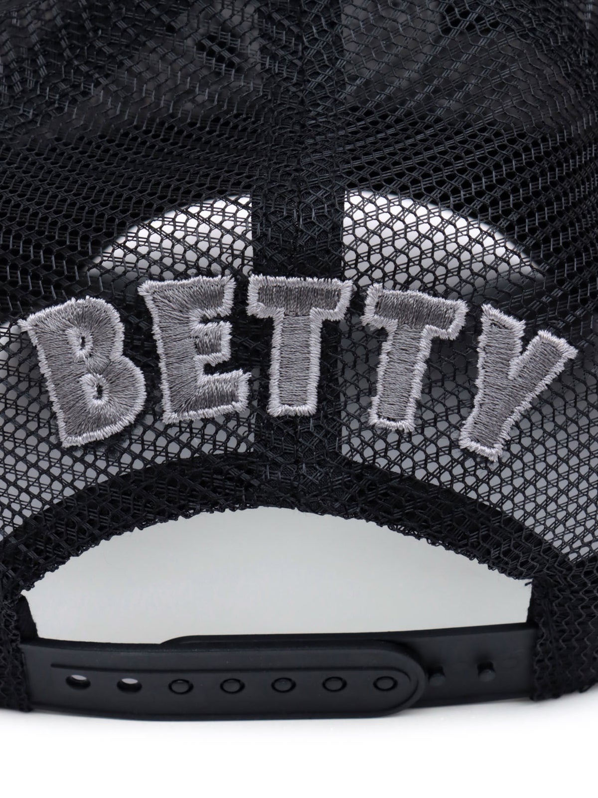 ＜秋の大予約会＞【BETTY BOOP】“BETTY BOOP”刺繍入りメッシュキャップ