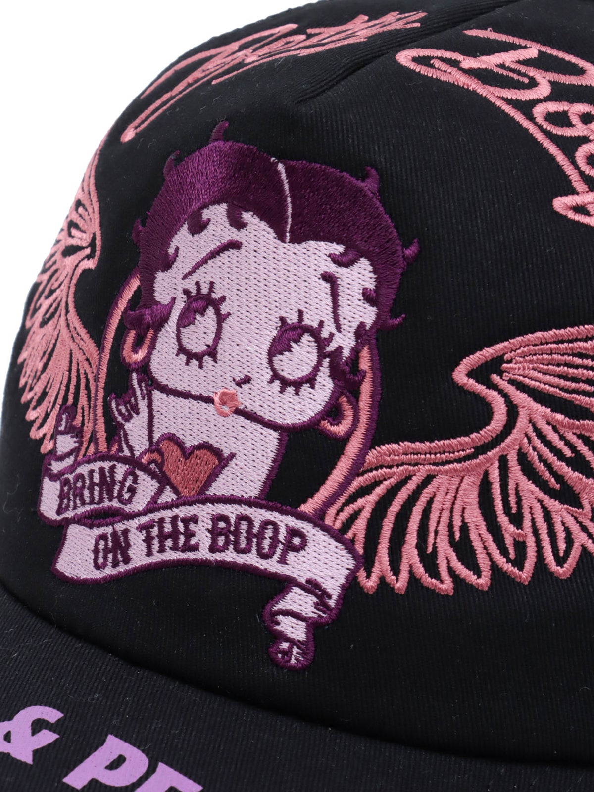 ＜秋の大予約会＞【BETTY BOOP】“BETTY BOOP”刺繍入りメッシュキャップ