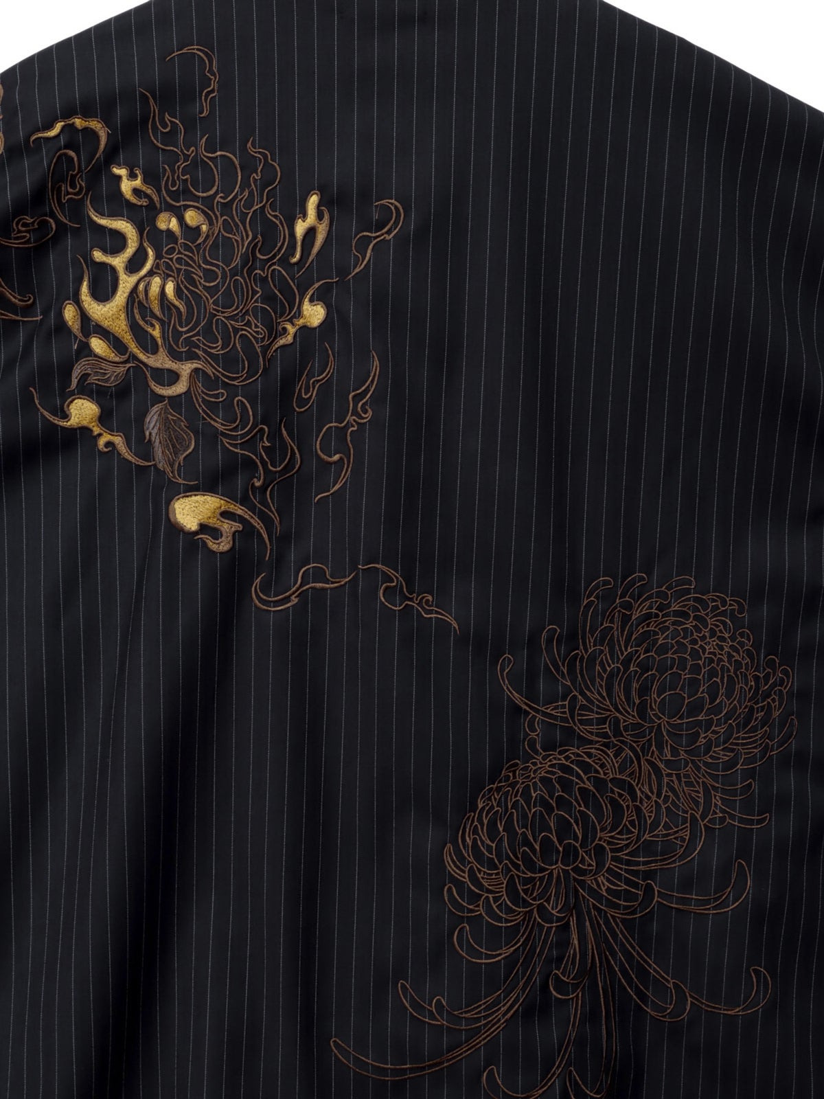 ＜秋の大予約会＞【DRASTIC GARDEN】“火炎ノ菊”刺繍入りピンストライプシャツ