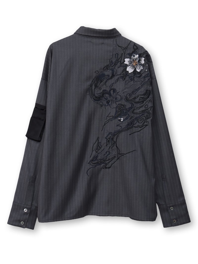 ＜秋の大予約会＞【DRASTIC GARDEN】“煙ノ桜”刺繍入りピンストライプシャツ
