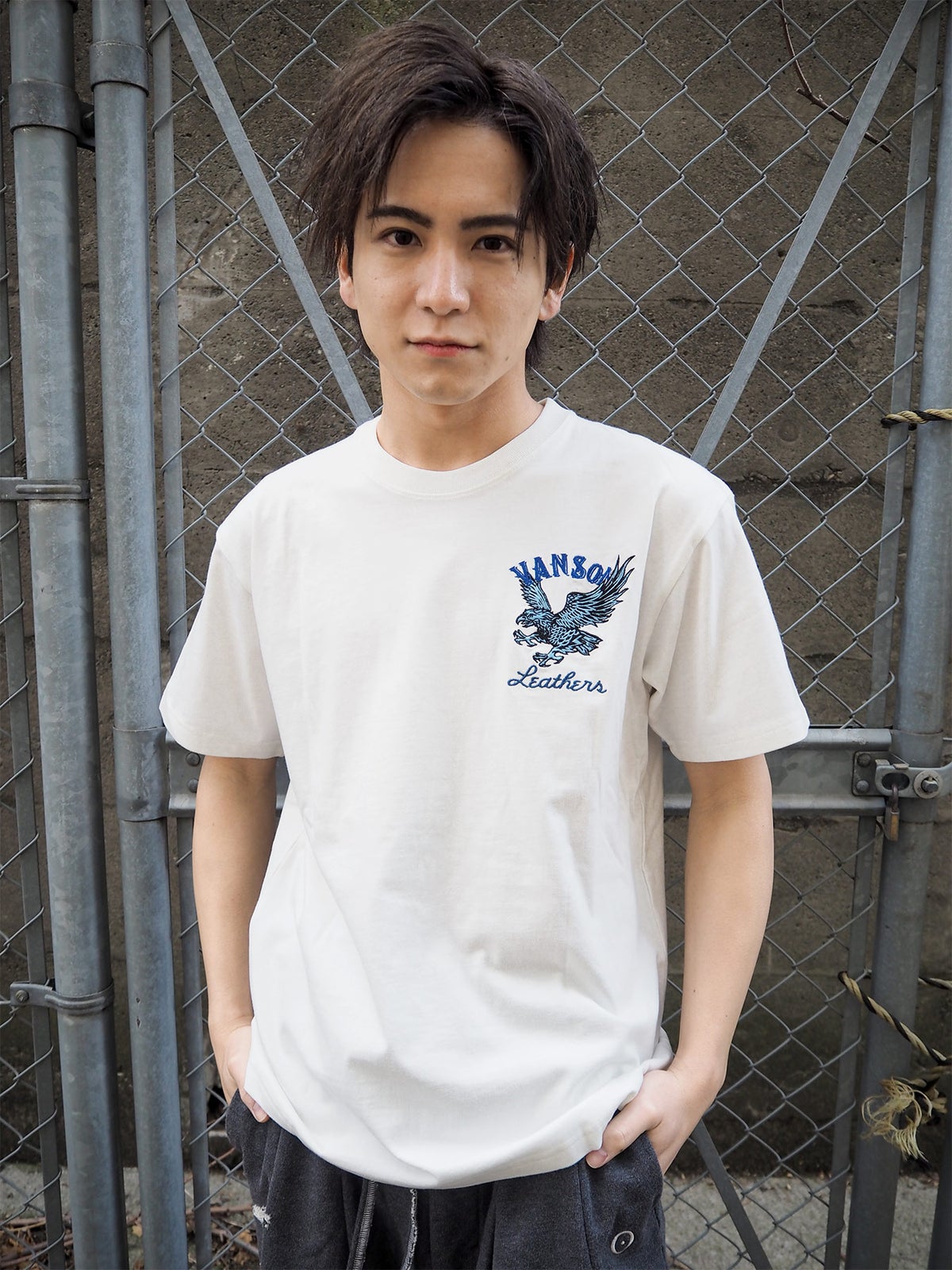 【VANSON】イーグル刺繍入りTシャツ〔別注〕