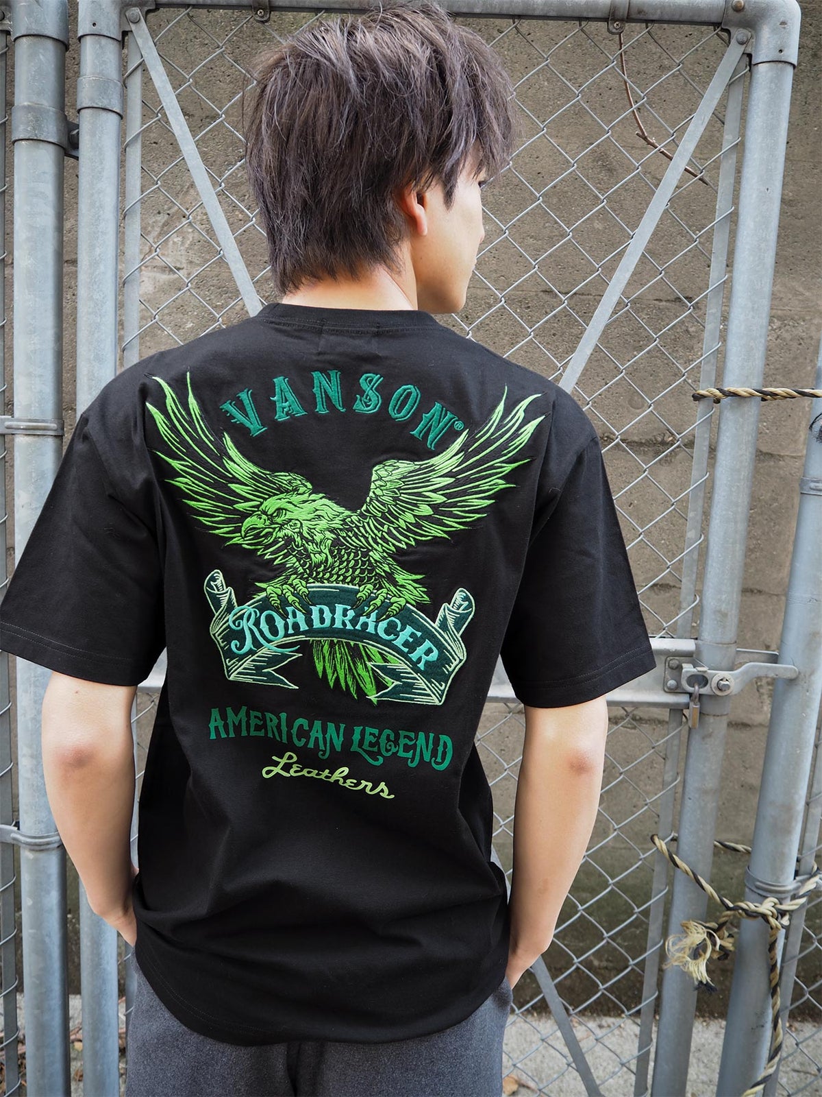 【VANSON】イーグル刺繍入りTシャツ〔別注〕