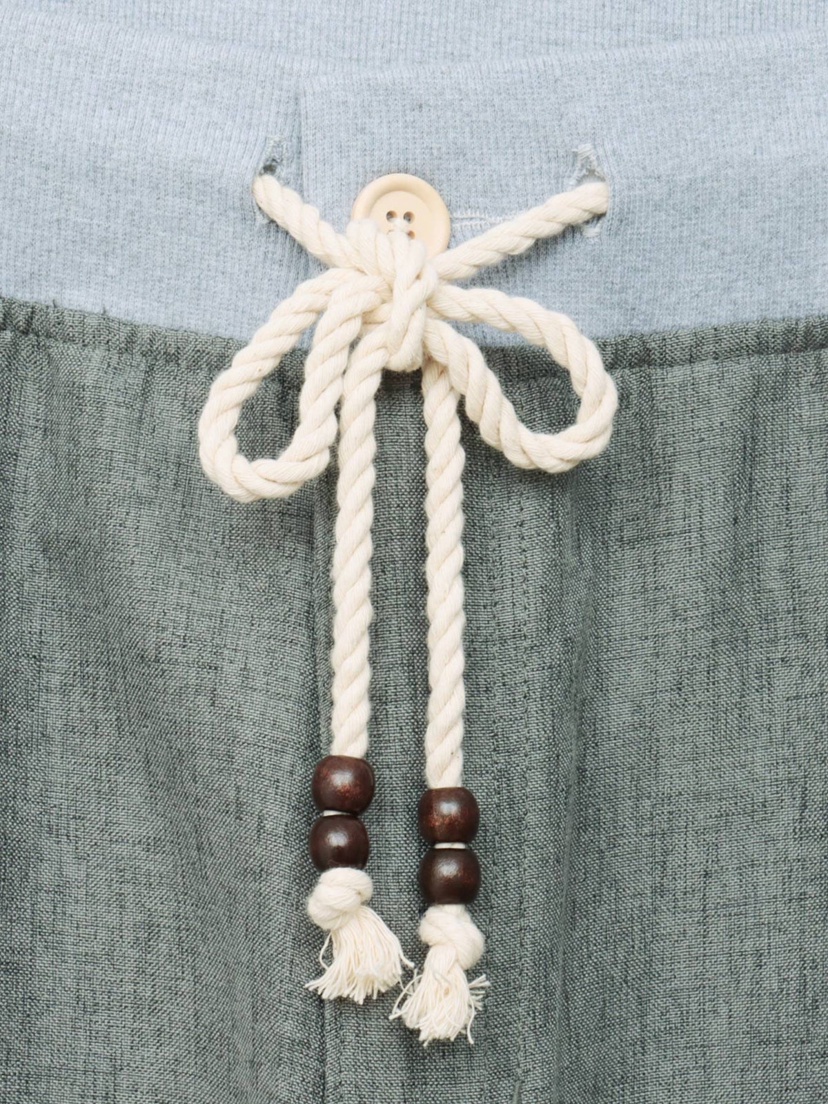 【雅結】桜刺繍シャンブレー素材クロップドパンツ