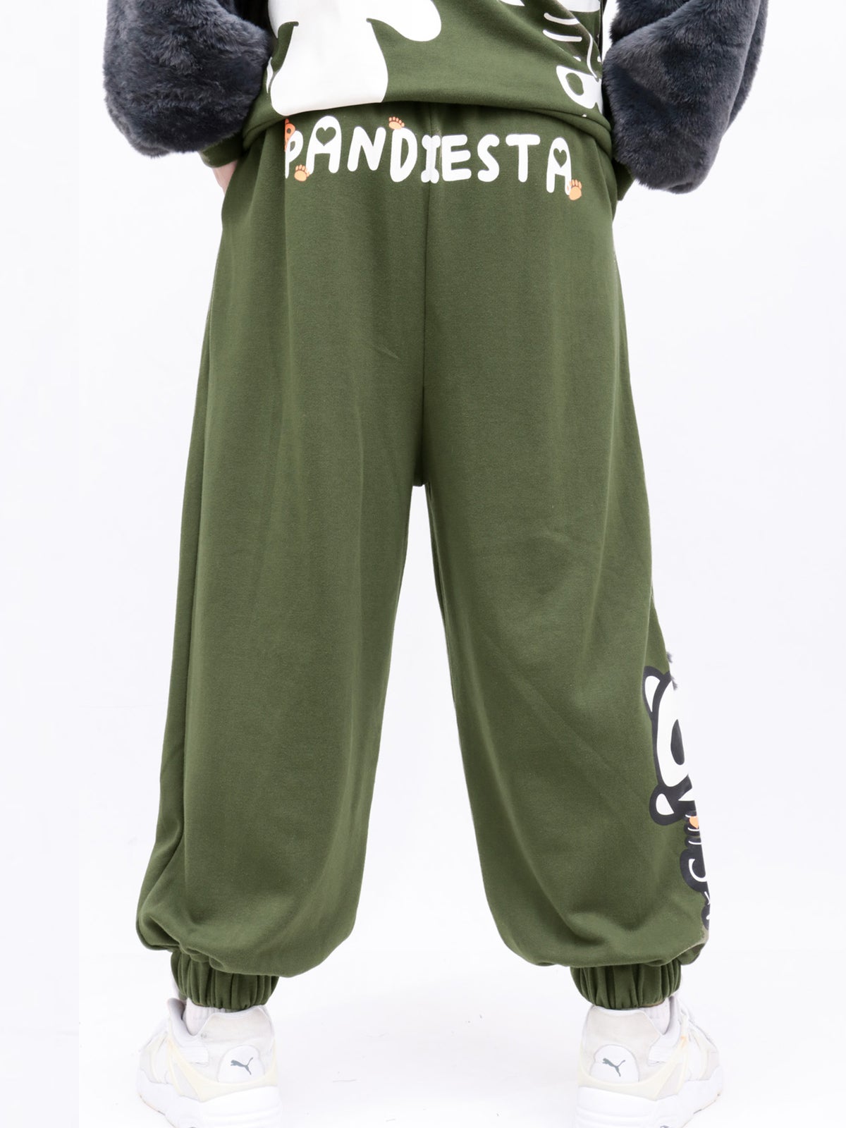 ≪40%OFF≫【PANDIESTA JAPAN】“ネコパンダハーフBONES”フェイクファー切替スウェットパンツ≪返品・取寄対応不可≫