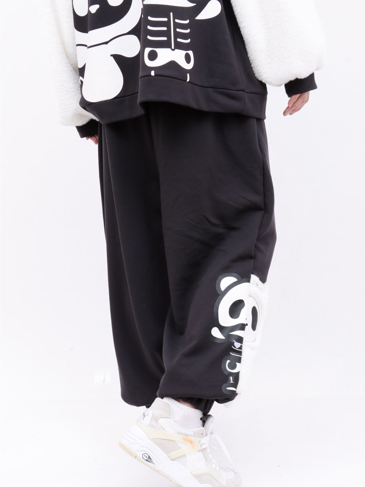≪40%OFF≫【PANDIESTA JAPAN】“ネコパンダハーフBONES”フェイクファー切替スウェットパンツ≪返品・取寄対応不可≫