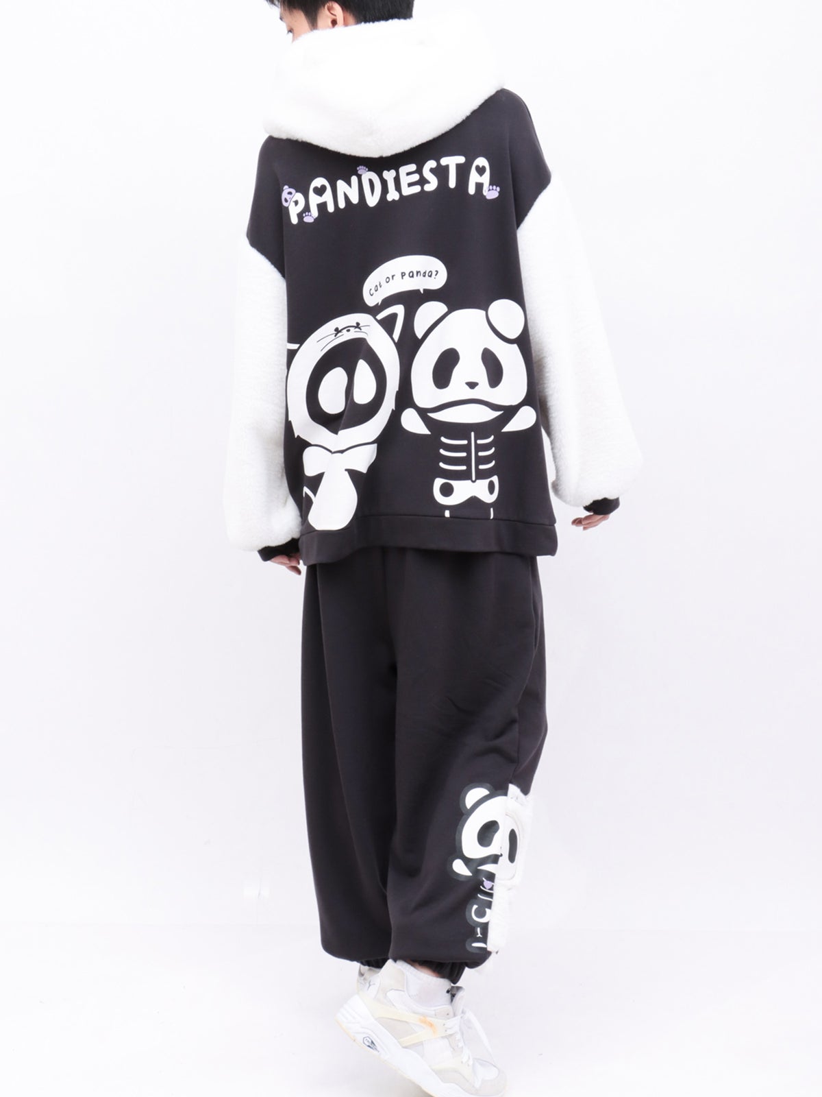 ≪40%OFF≫【PANDIESTA JAPAN】“ネコパンダハーフBONES”フェイクファー切替スウェットパンツ≪返品・取寄対応不可≫