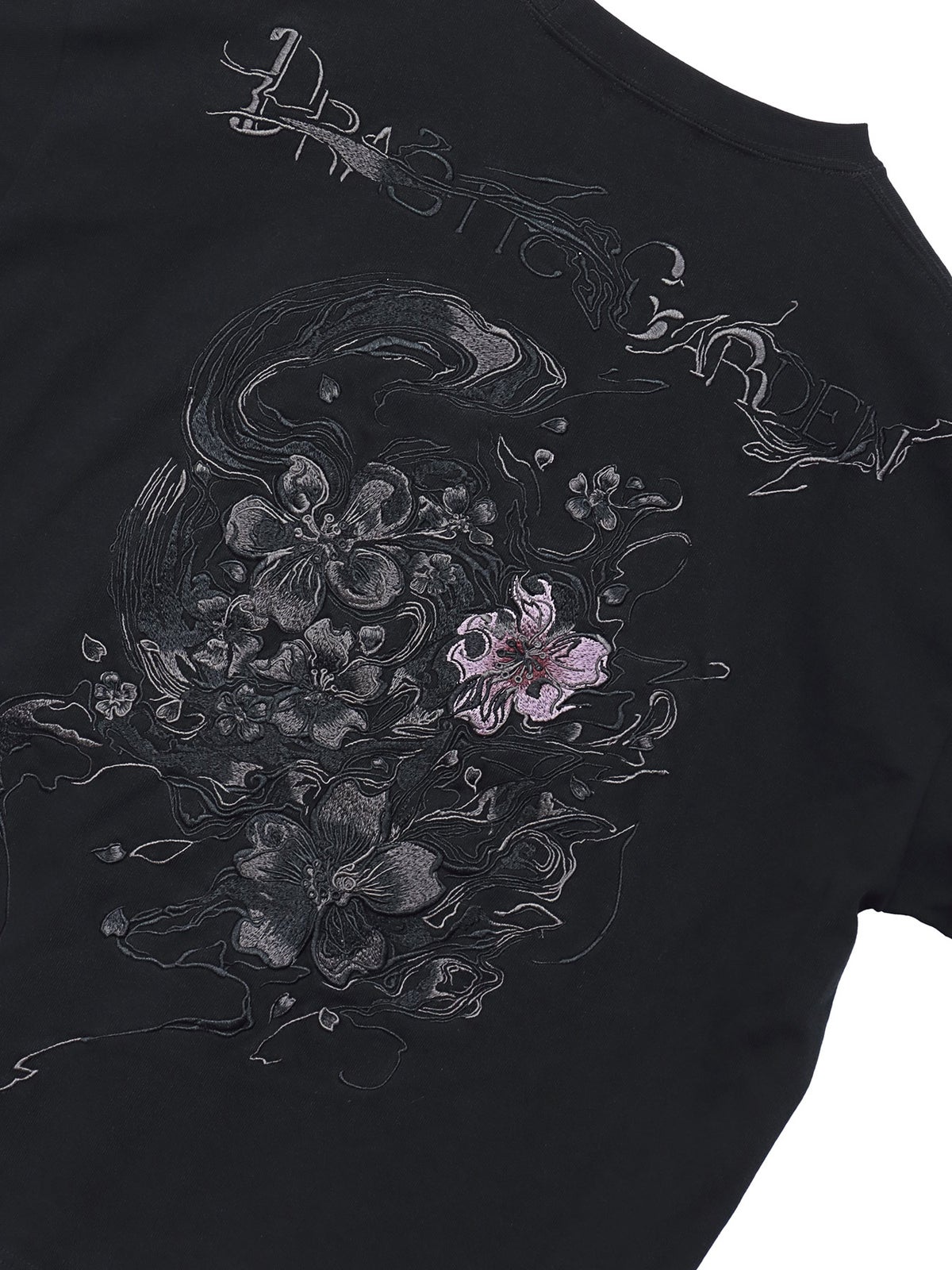 【DRASTIC GARDEN】“漆黒の華々”総刺繍BGIシルエットロンT