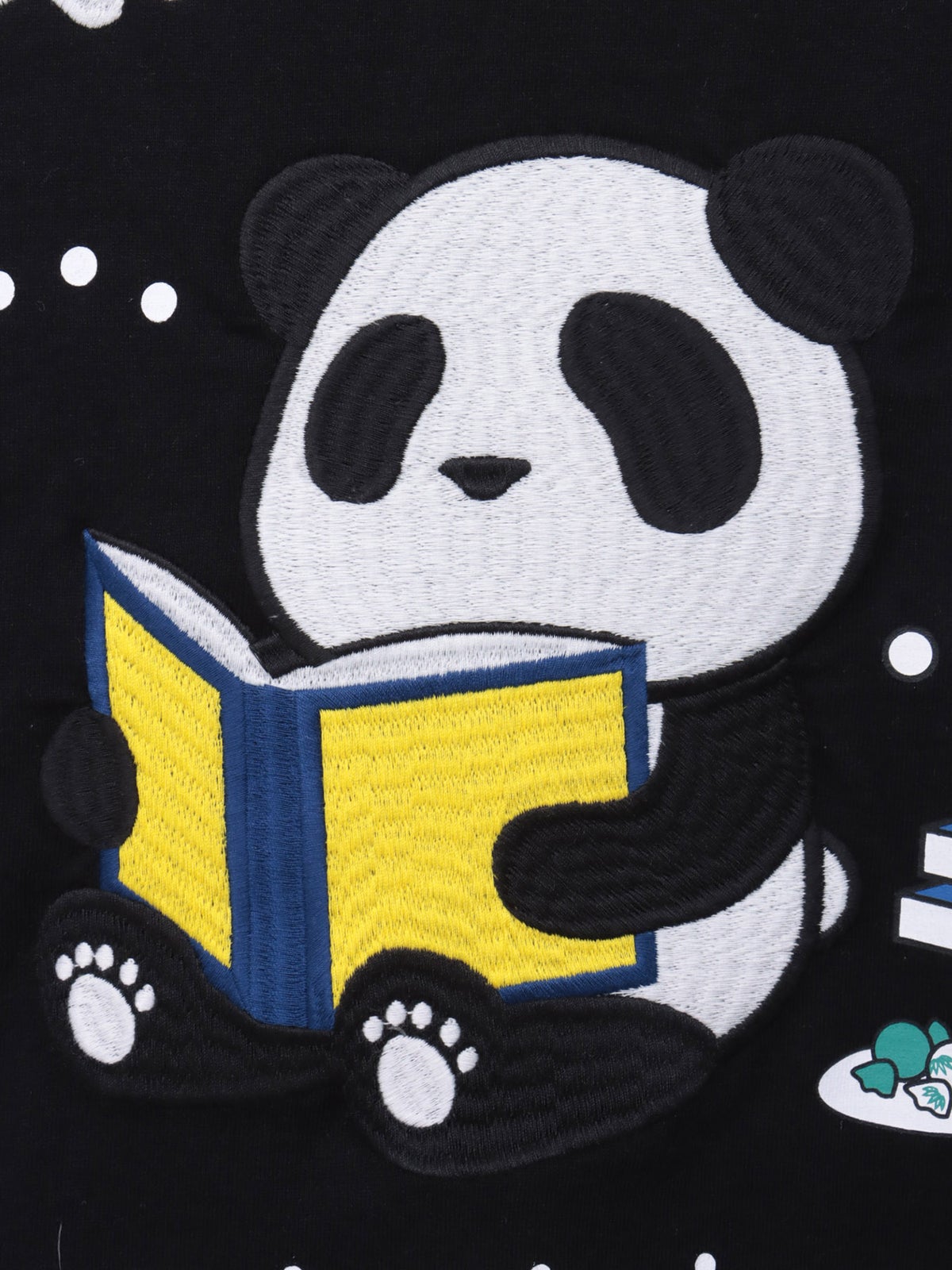 【PANDIESTA JAPAN】“リーディングパンダ”刺繍入りTシャツ