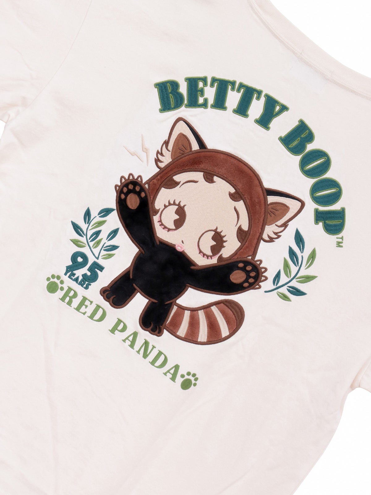 【BETTY BOOP】“レッサーパンダベティ”総刺繍ロンT〔別注〕