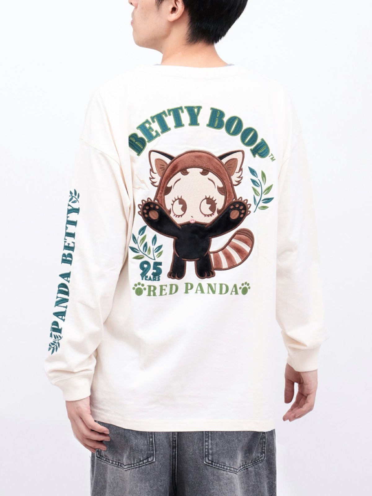 【BETTY BOOP】“レッサーパンダベティ”総刺繍ロンT〔別注〕